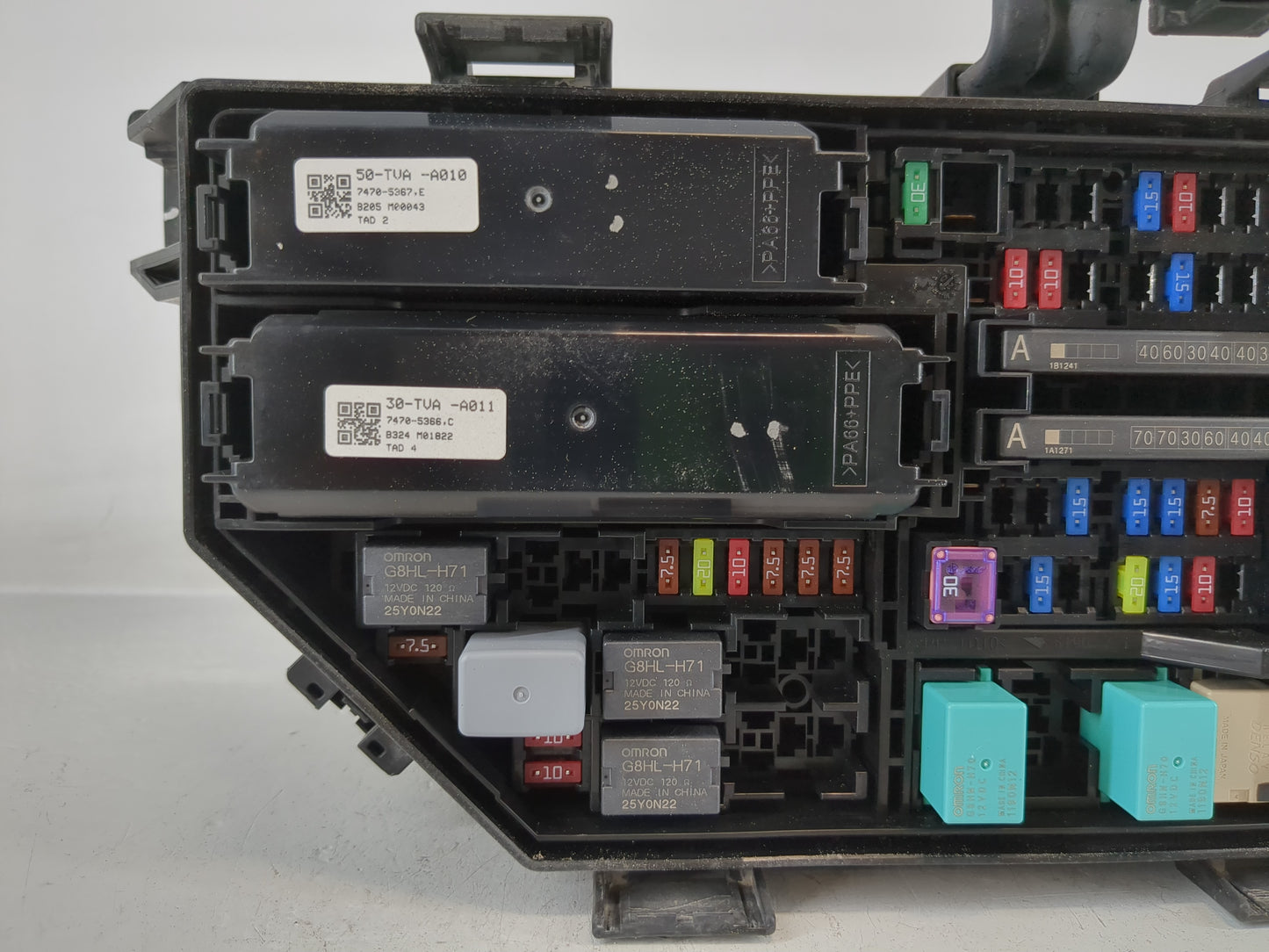 2021-2022 Honda Accord Fusebox Fuse Box Panel Relay Module P/N:50-YVA-A010 Fits Fits 2021 2022 OEM Used Auto Parts - Oemused