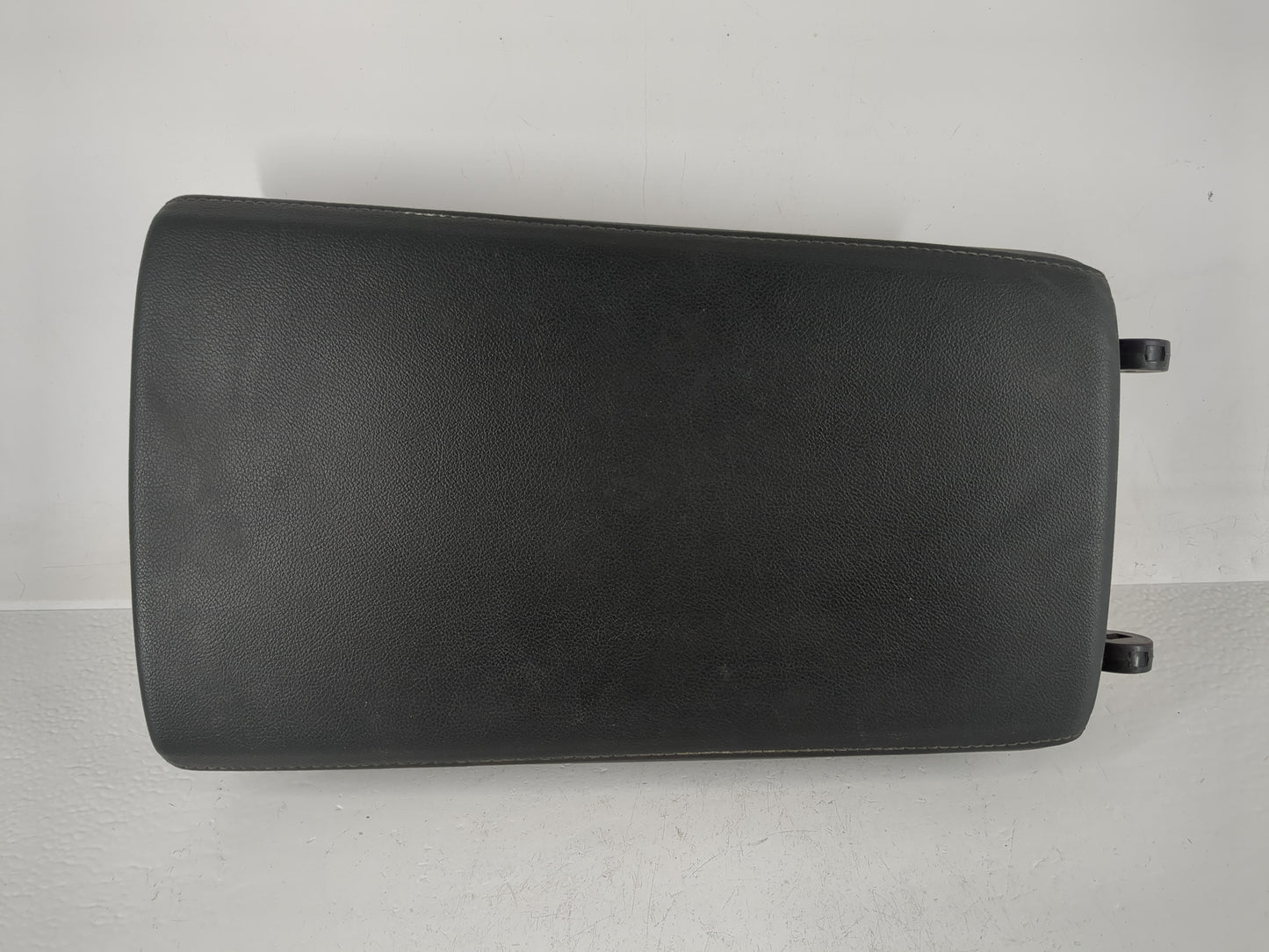 2021-2022 Honda Accord Center Console Armrest Cover Lid Fits Fits 2021 2022 OEM Used Auto Parts - Oemusedautoparts1.com