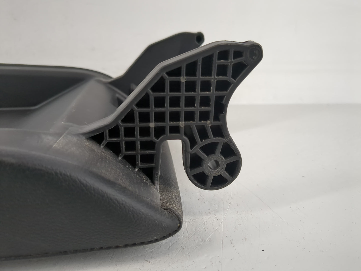 2021-2022 Honda Accord Center Console Armrest Cover Lid Fits Fits 2021 2022 OEM Used Auto Parts - Oemusedautoparts1.com