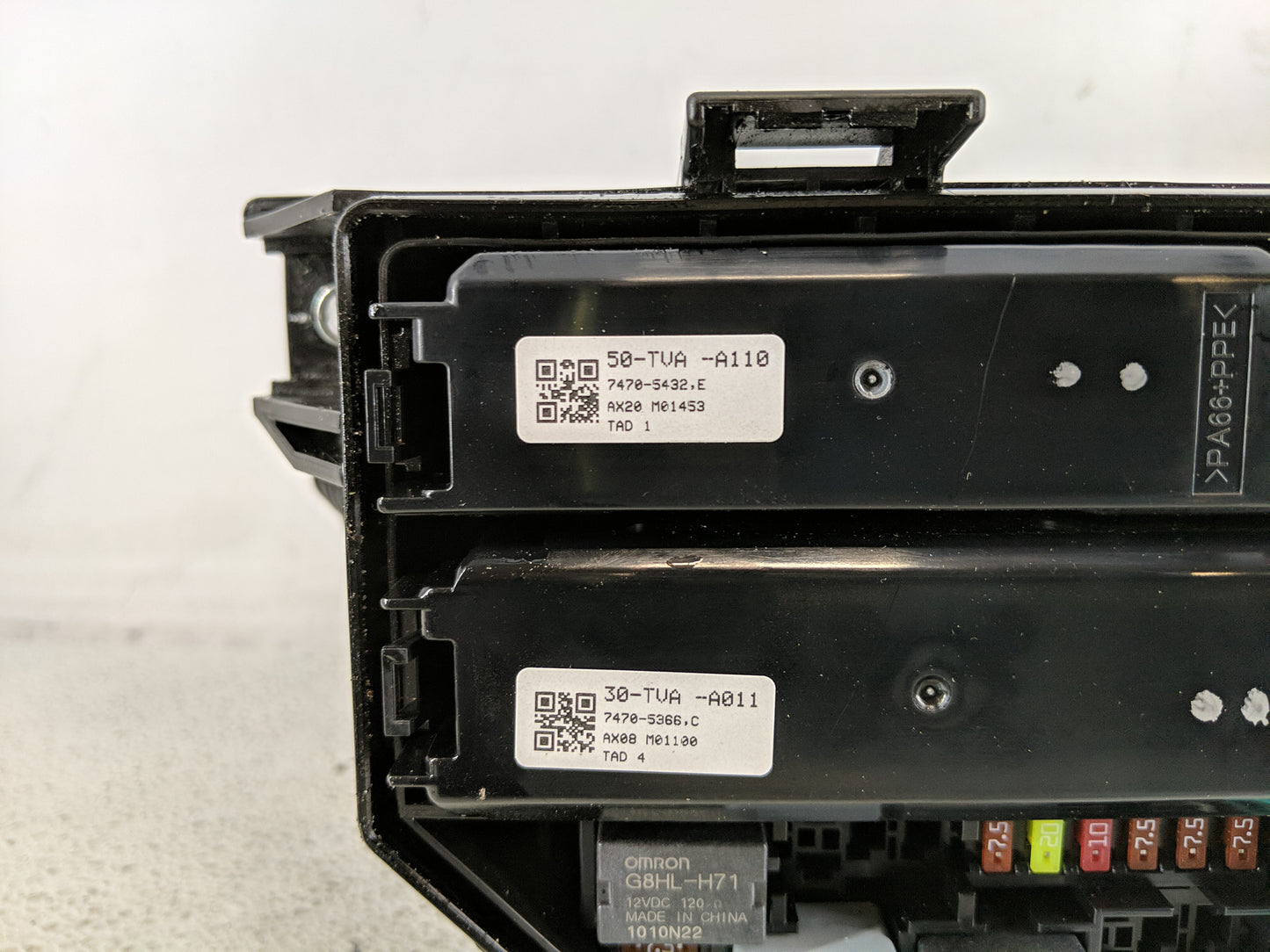 2021-2022 Honda Accord Fusebox Fuse Box Panel Relay Module P/N:7470-5366 7470-5432 Fits Fits 2021 2022 OEM Used Auto Parts -