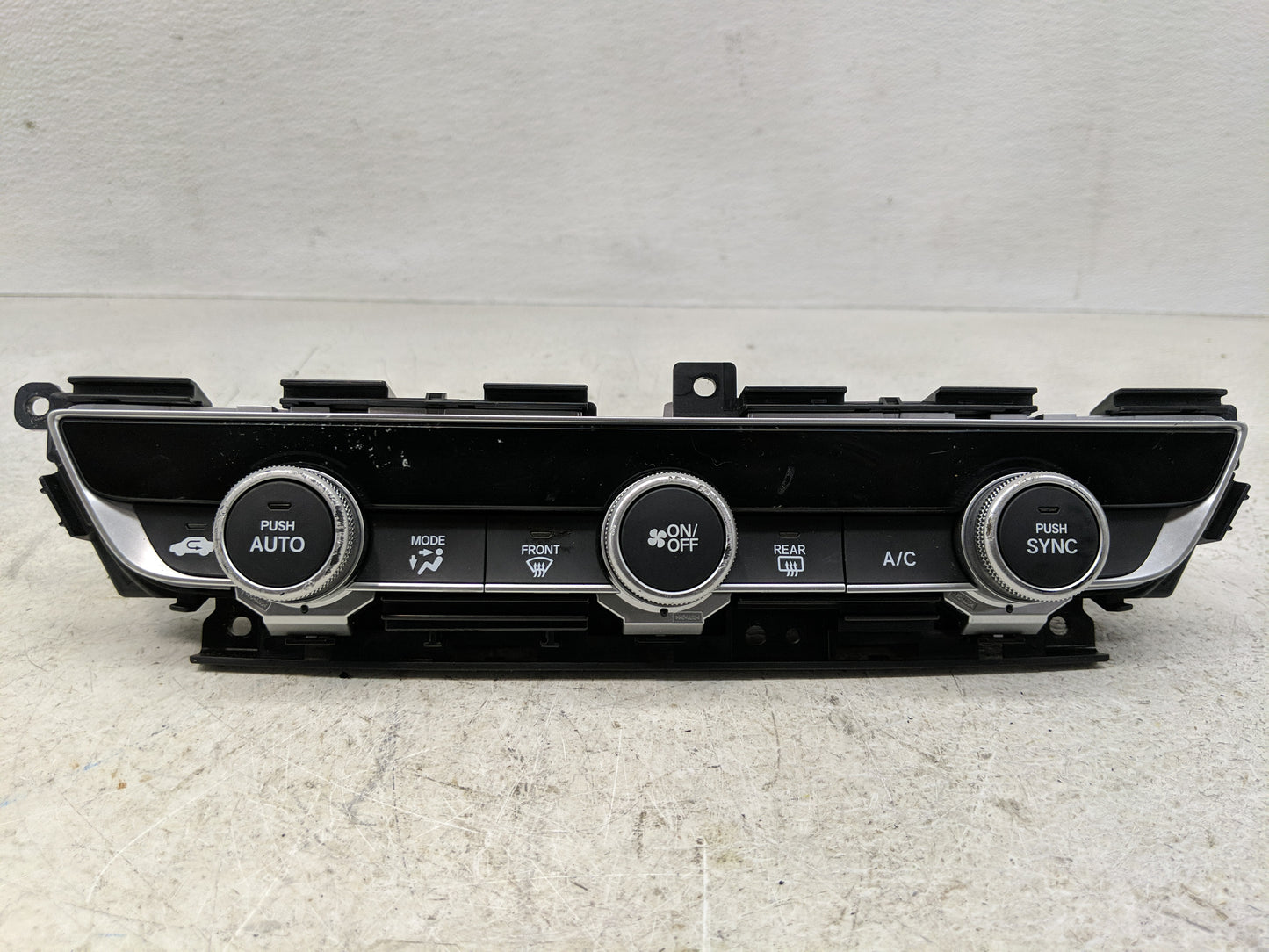 2021-2022 Honda Accord Climate Control Module Temperature AC/Heater Replacement P/N:79610TVAA016M1 Fits Fits 2021 2022 OEM U
