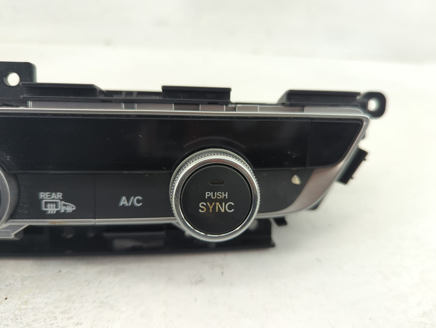 2021-2022 Honda Accord Climate Control Module Temperature AC/Heater Replacement P/N:79610TVAA10M1 Fits Fits 2021 2022 OEM Us
