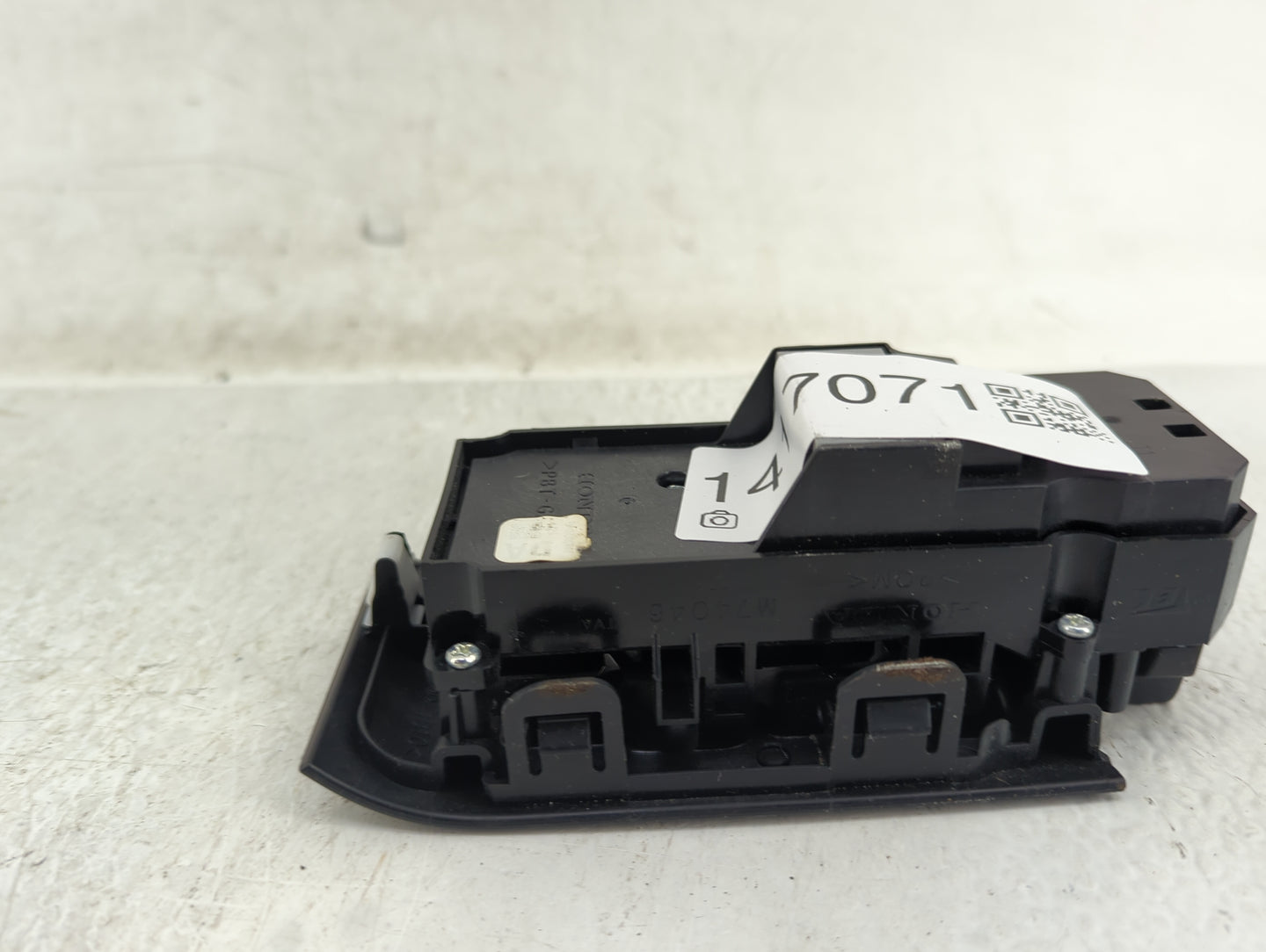 2018-2022 Honda Accord Master Power Window Switch Replacement Driver Side Left P/N:M74046 Fits Fits 2018 2019 2020 2021 2022