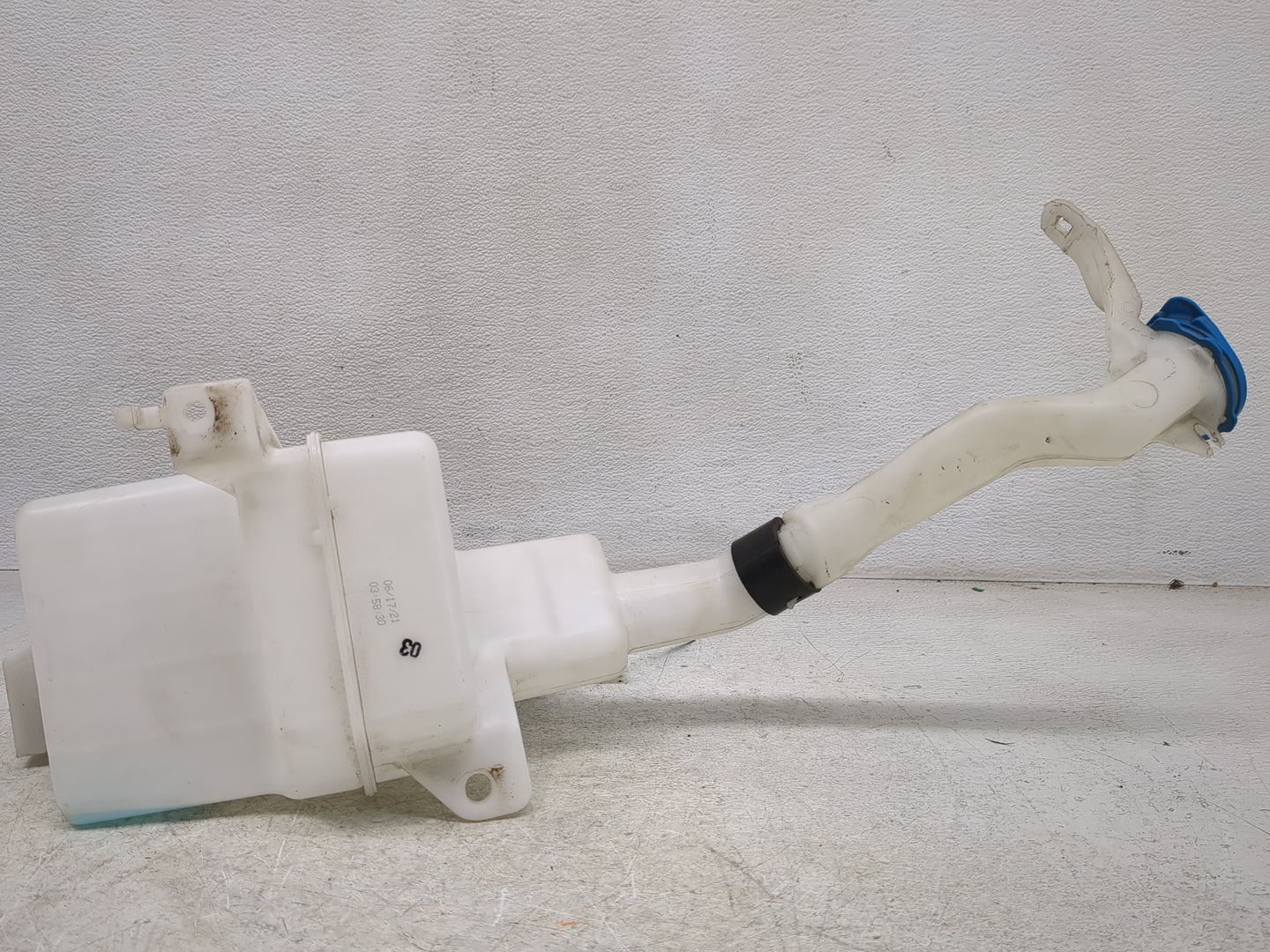 2018-2022 Honda Accord Windshield Washer Fluid Reservoir Bottle Oem - Oemusedautoparts1.com
