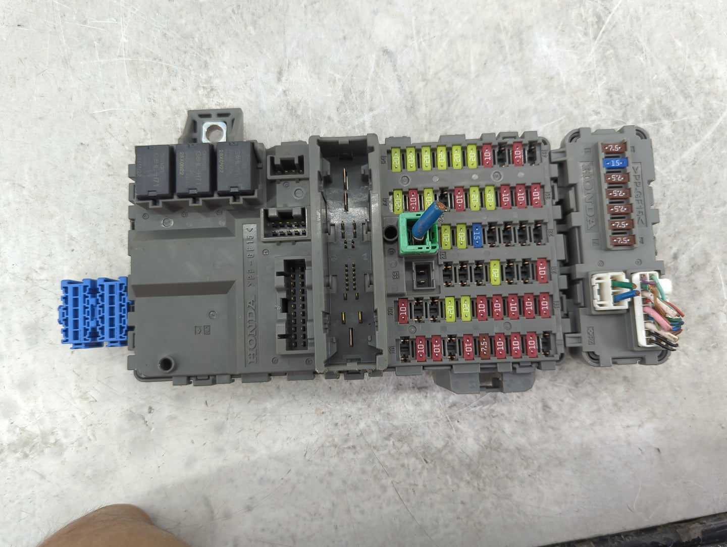 2021-2022 Honda Accord Body Control Module Bcm Inner Cabin Fuse Box - Oemusedautoparts1.com