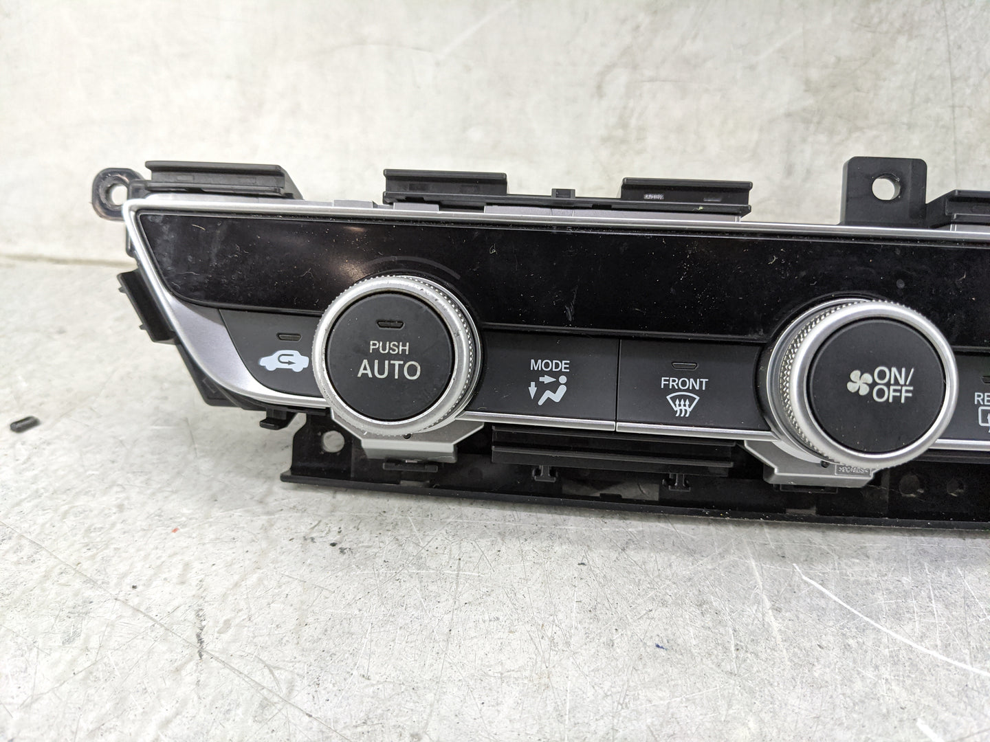 2021-2022 Honda Accord Climate Control Module Temperature AC/Heater Replacement P/N:79610TVAA210M1 SANWA2A955A Fits Fits 202