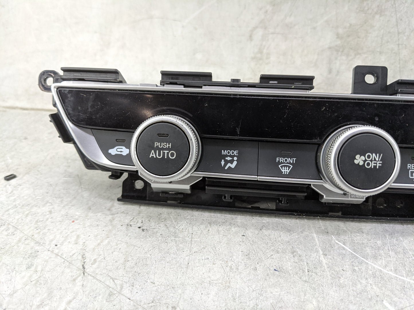 2021-2022 Honda Accord Climate Control Module Temperature AC/Heater Replacement P/N:79610TVAA210M1 SANWA2A955A Fits Fits 202