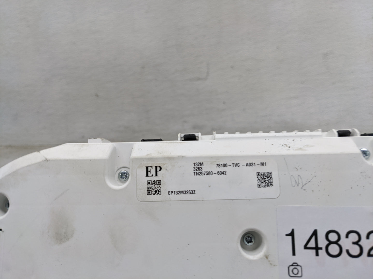 2021-2022 Honda Accord Instrument Cluster Speedometer Gauges P/N:78100-TVC-A031-M1 Miles: Fits Fits 2021 2022 OEM Used Auto 
