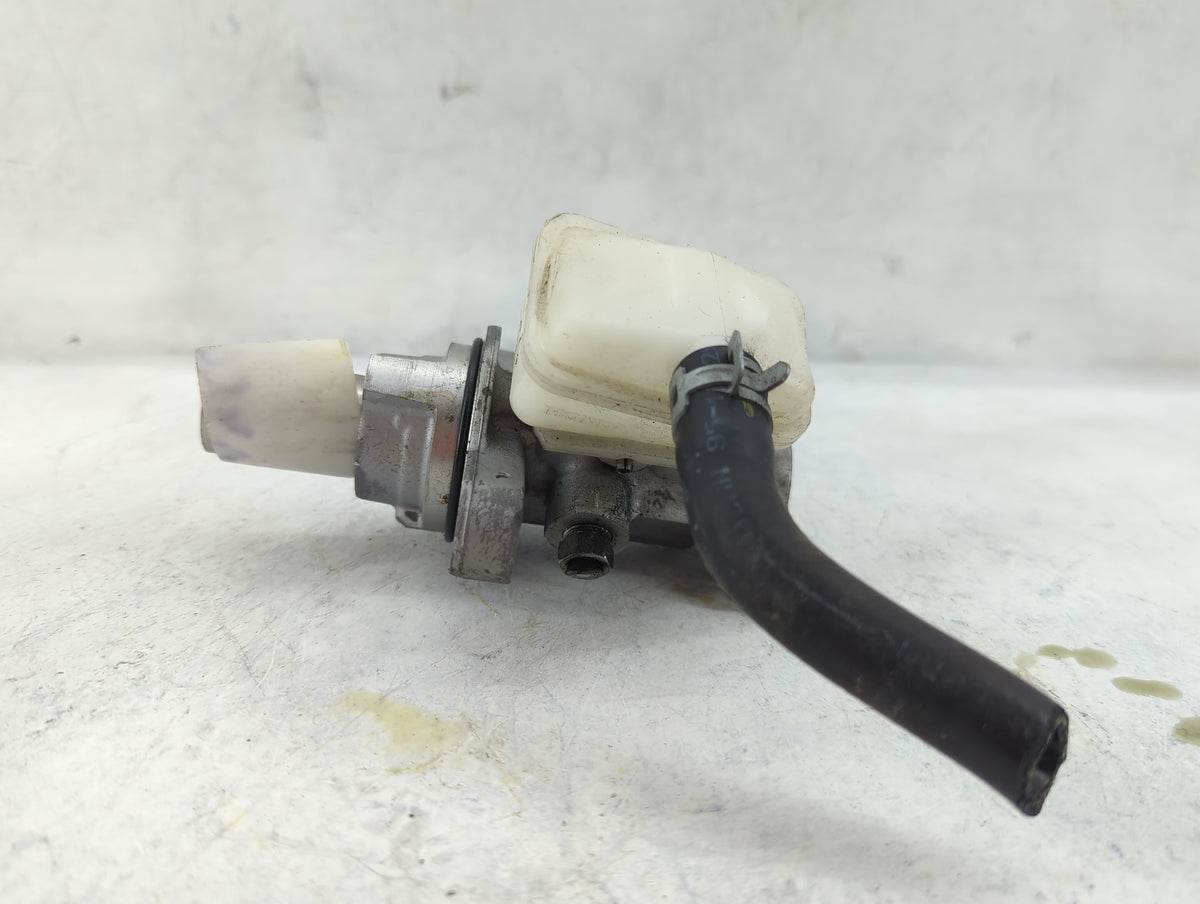 2021-2022 Honda Accord Brake Master Cylinder 1498719 - Oemusedautoparts1.com