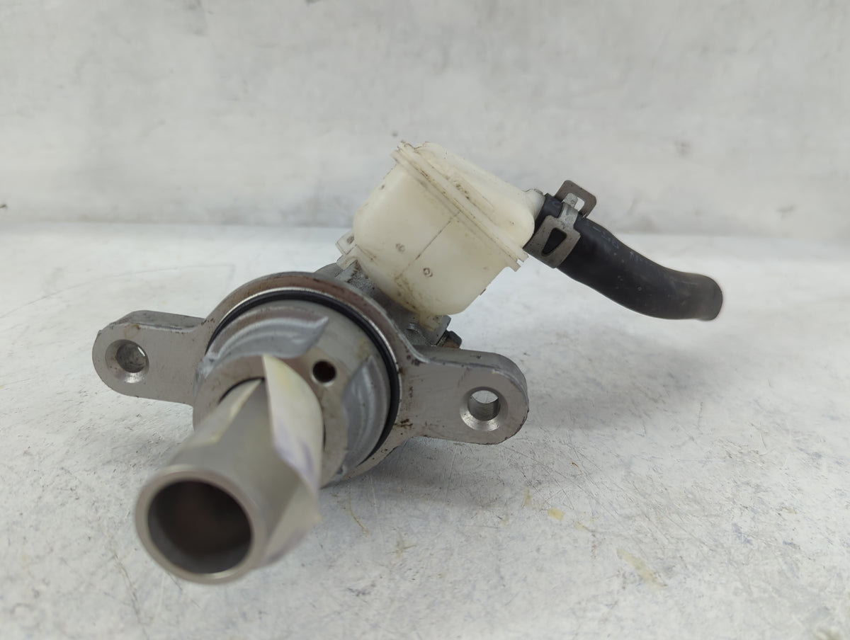 2021-2022 Honda Accord Brake Master Cylinder 1498719 - Oemusedautoparts1.com