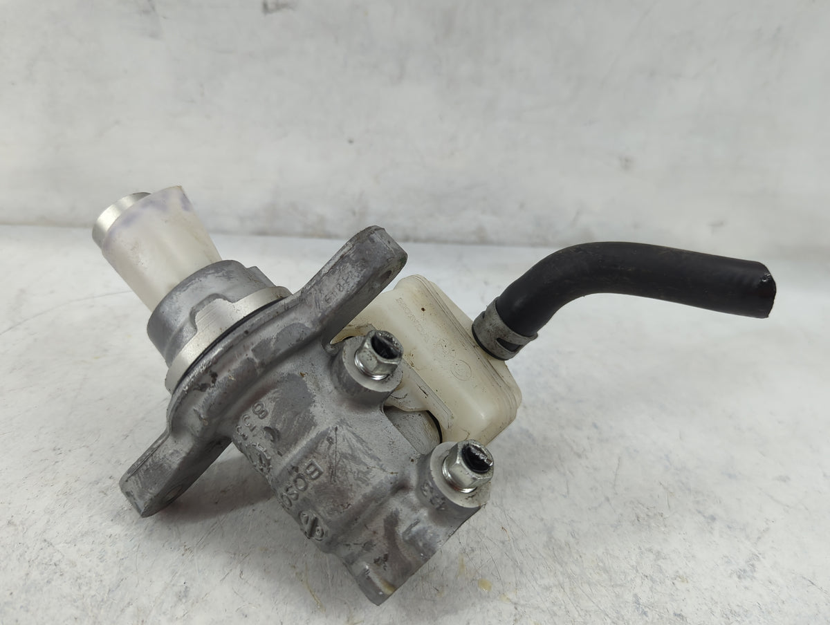 2021-2022 Honda Accord Brake Master Cylinder 1498719 - Oemusedautoparts1.com