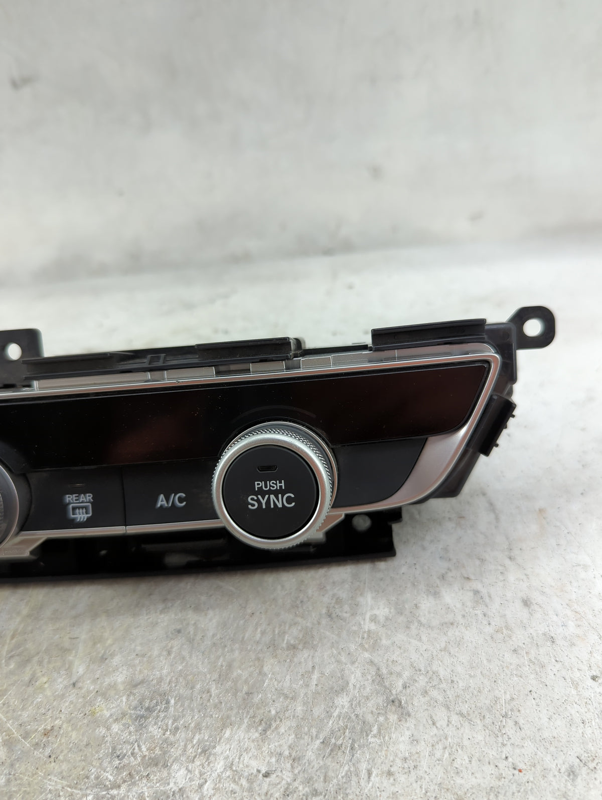 2018-2020 Honda Accord Climate Control Module Temperature AC/Heater Replacement P/N:79610TVAA21ZA 79610TVAA210M1 Fits OEM Us