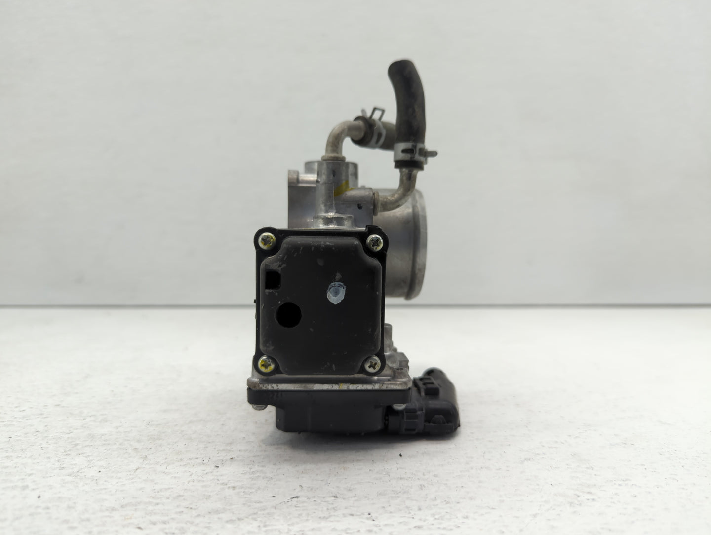 2018-2022 Honda Accord Throttle Body P/N:070240 GMG9A Fits Fits 2016 2017 2018 2019 2020 2021 2022 OEM Used Auto Parts - Oem