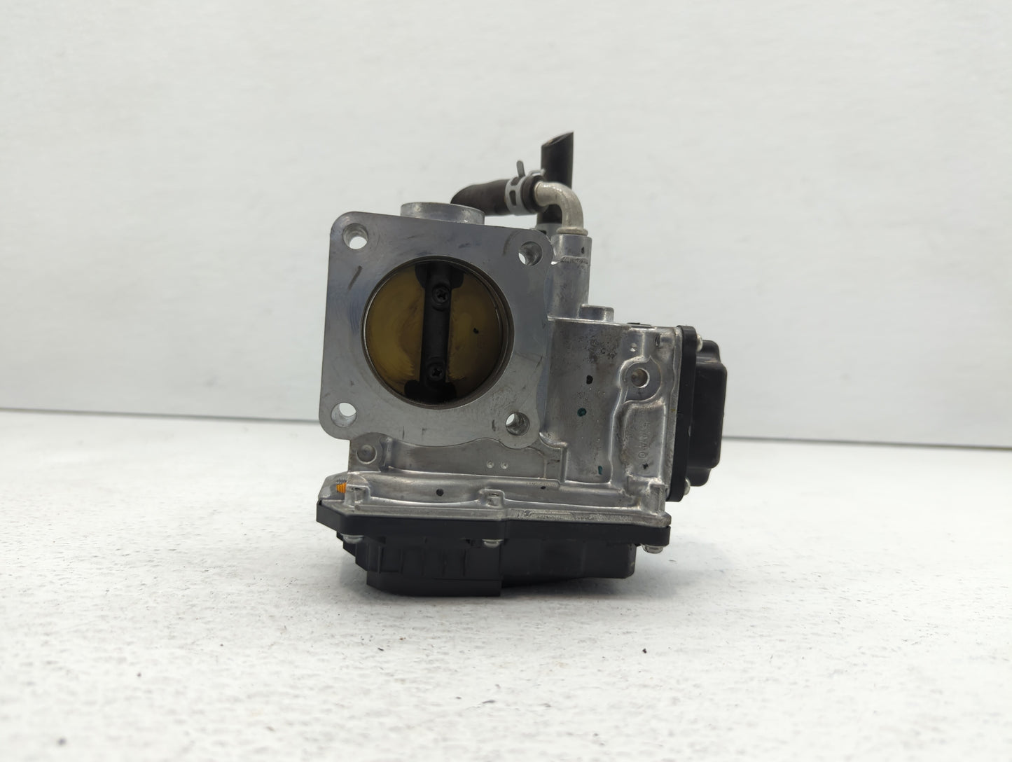 2018-2022 Honda Accord Throttle Body P/N:070240 GMG9A Fits Fits 2016 2017 2018 2019 2020 2021 2022 OEM Used Auto Parts - Oem