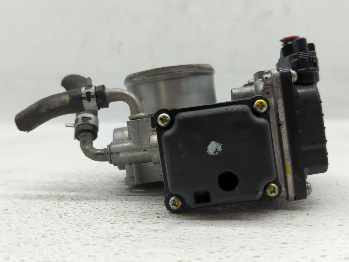 2018-2022 Honda Accord Throttle Body P/N:GMG9A Fits Fits 2016 2017 2018 2019 2020 2021 2022 OEM Used Auto Parts - Oemusedaut