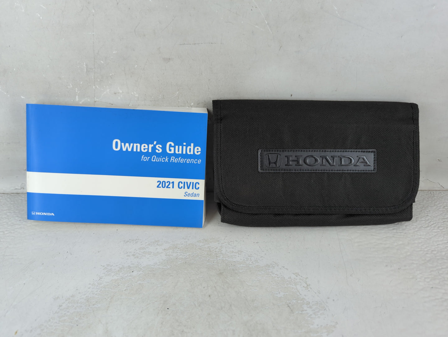 2021 Honda Civic Owners Manual Book Guide P/N:00X31-TBA-G500 OEM Used Auto Parts - Oemusedautoparts1.com