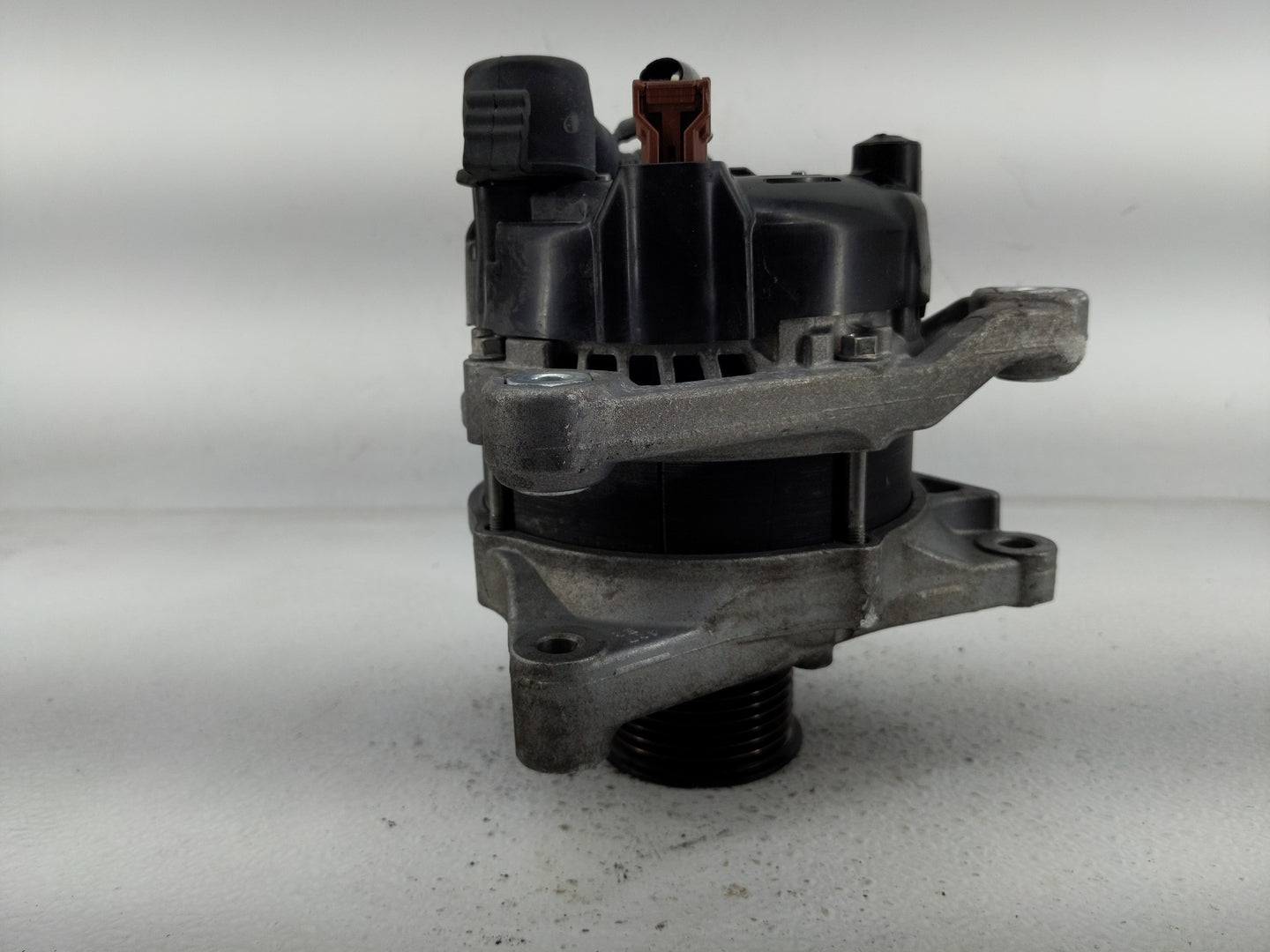 2017-2022 Honda Civic Alternator Replacement Generator Charging Assembly Engine OEM P/N:104211-4340 Fits OEM Used Auto Parts