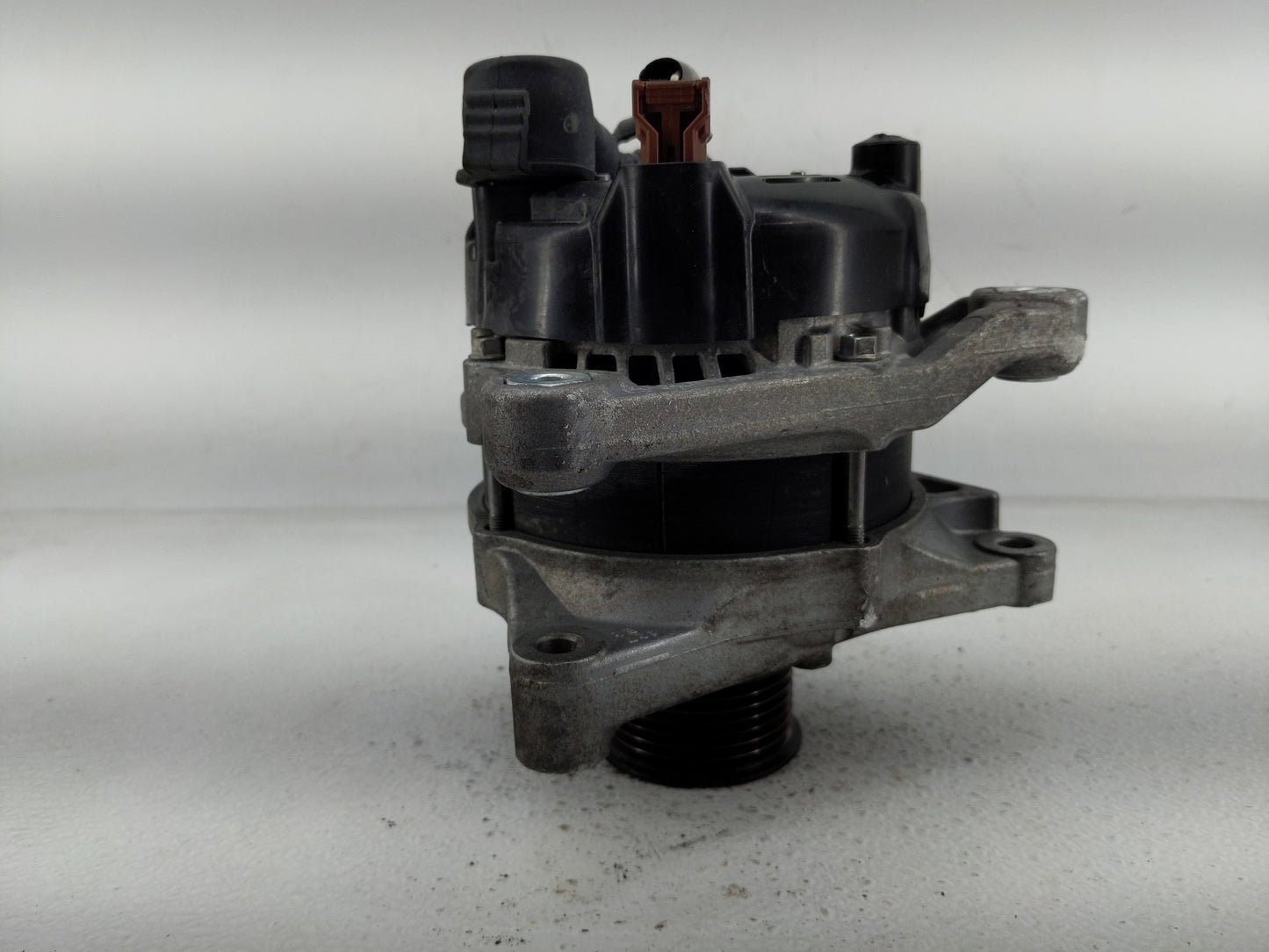 2017-2022 Honda Civic Alternator Replacement Generator Charging Assembly Engine OEM P/N:104211-4340 Fits OEM Used Auto Parts