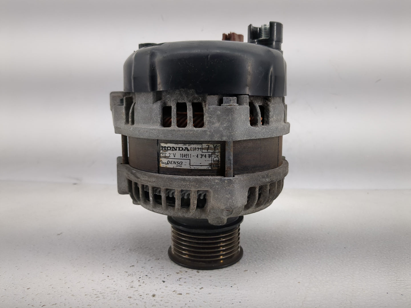 2017-2022 Honda Civic Alternator Replacement Generator Charging Assembly Engine OEM P/N:104211-4340 Fits OEM Used Auto Parts