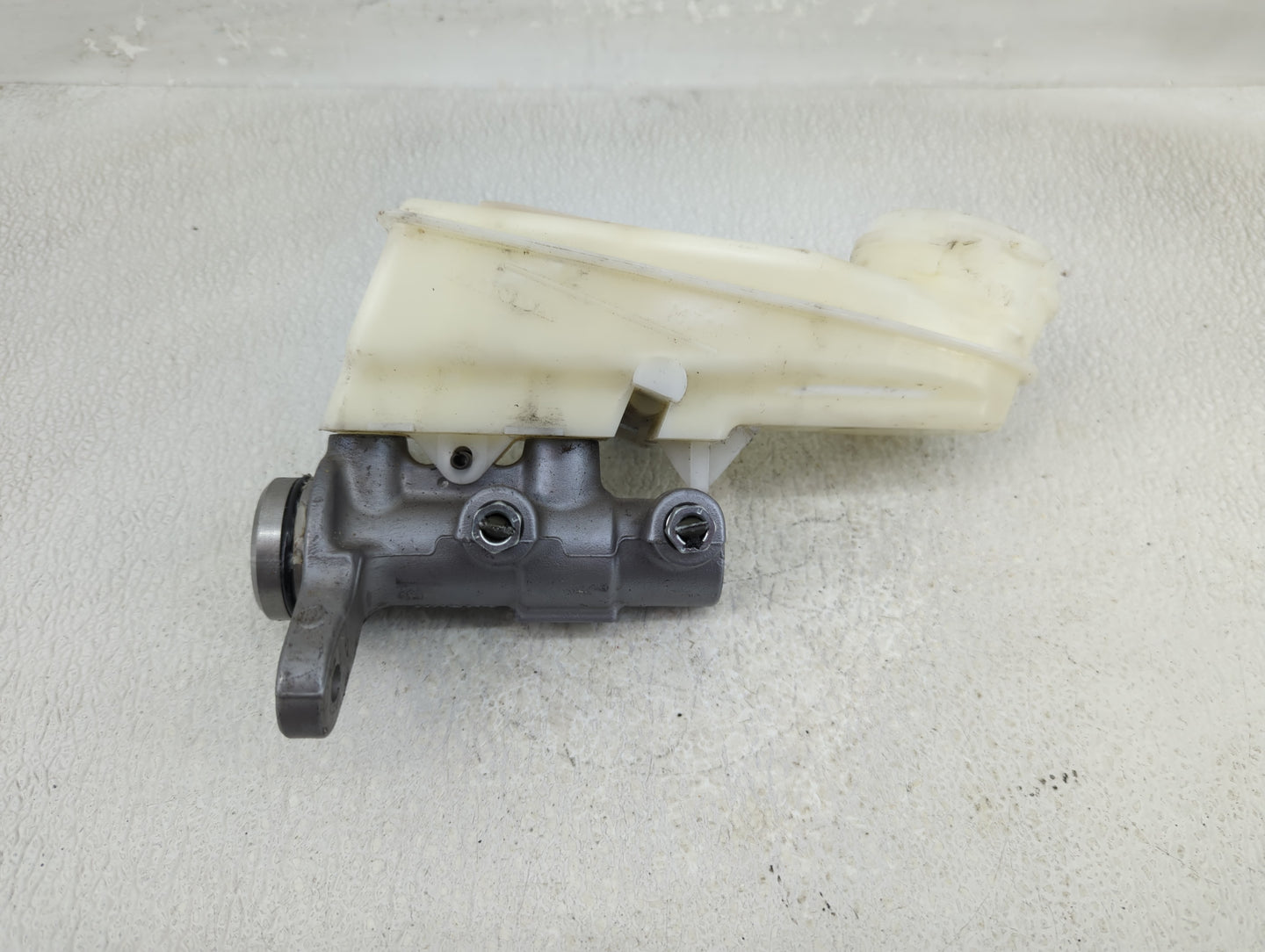 2016-2021 Honda Civic Brake Master Cylinder - Oemusedautoparts1.com