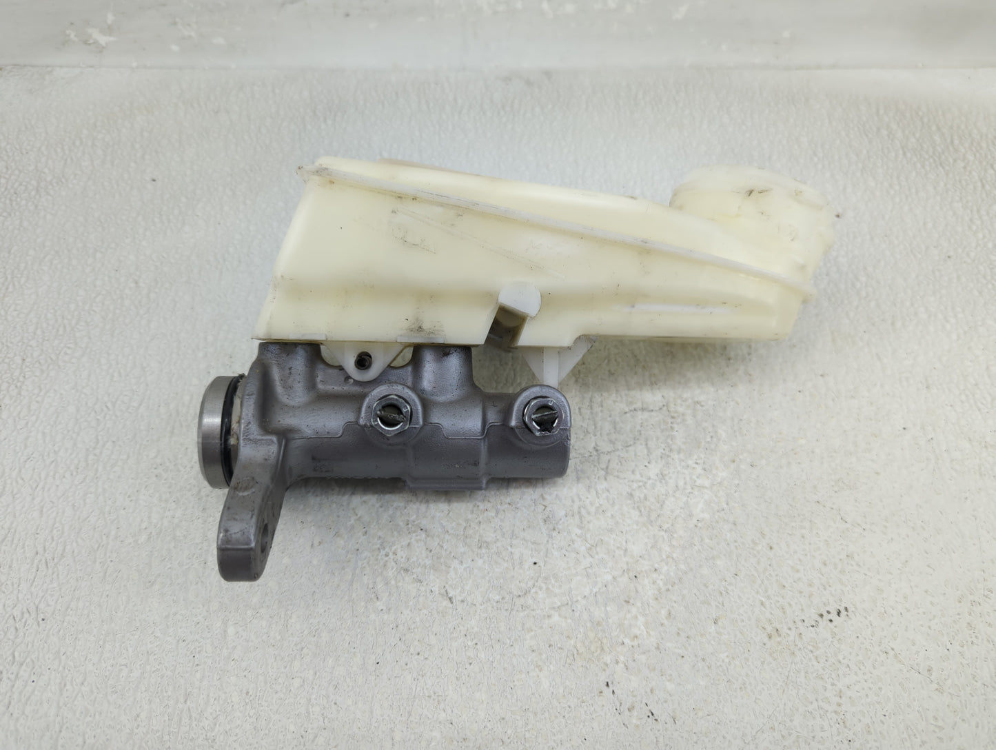 2016-2021 Honda Civic Brake Master Cylinder - Oemusedautoparts1.com
