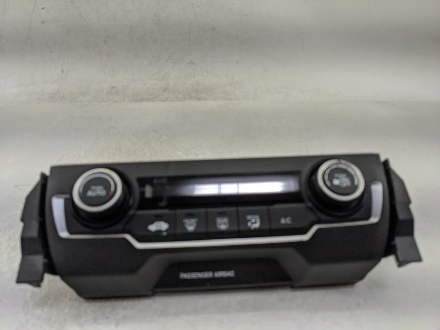 2016-2021 Honda Civic Climate Control Module Temperature AC/Heater Replacement P/N:79600TBAA121M1 Fits OEM Used Auto Parts -