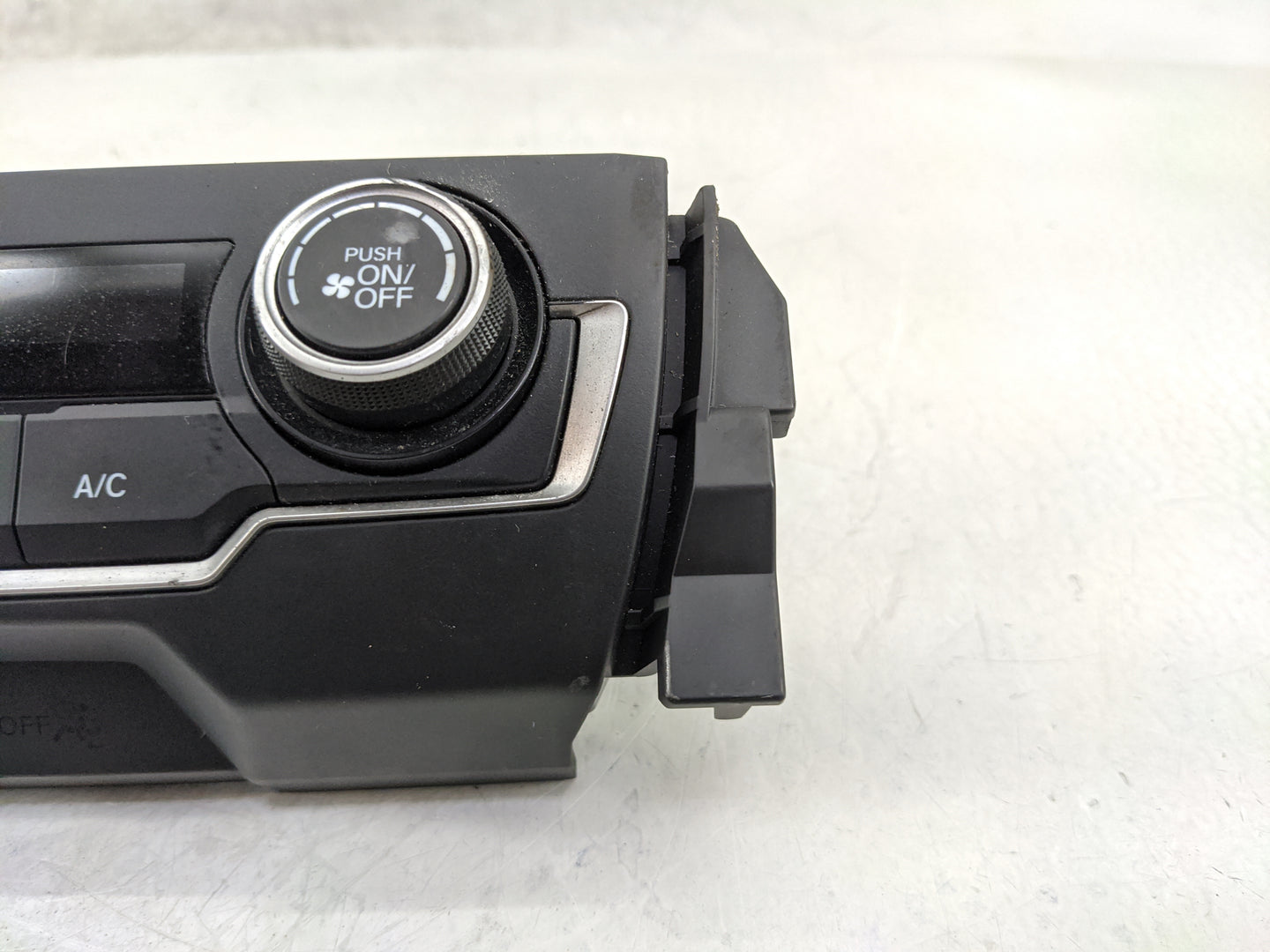 2016-2021 Honda Civic Climate Control Module Temperature AC/Heater Replacement P/N:79600TBAA121M1 Fits OEM Used Auto Parts -
