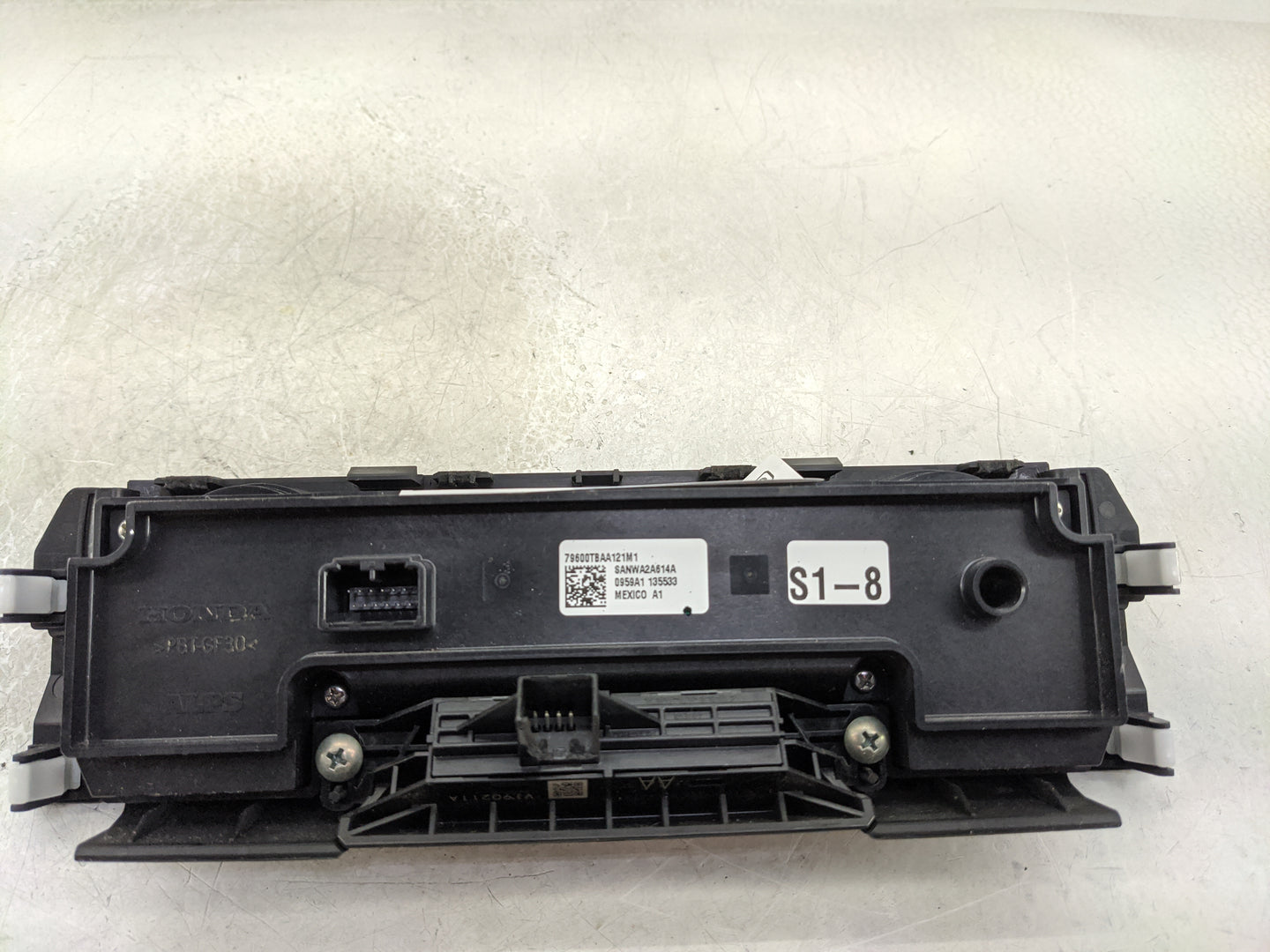 2016-2021 Honda Civic Climate Control Module Temperature AC/Heater Replacement P/N:79600TBAA121M1 Fits OEM Used Auto Parts -