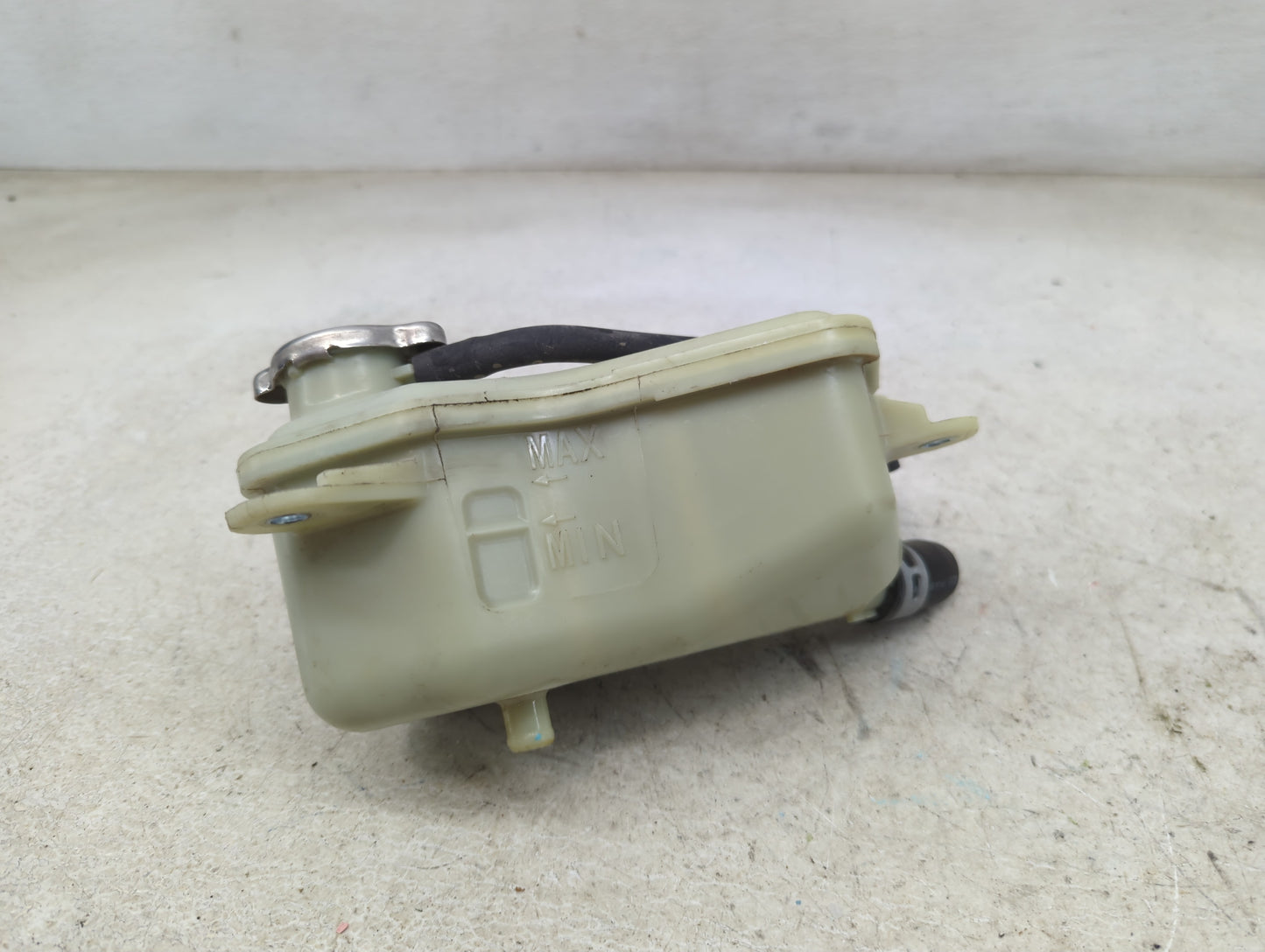 2017-2021 Honda Civic Radiator Coolant Overflow Expansion Tank Bottle 1465605 - Oemusedautoparts1.com