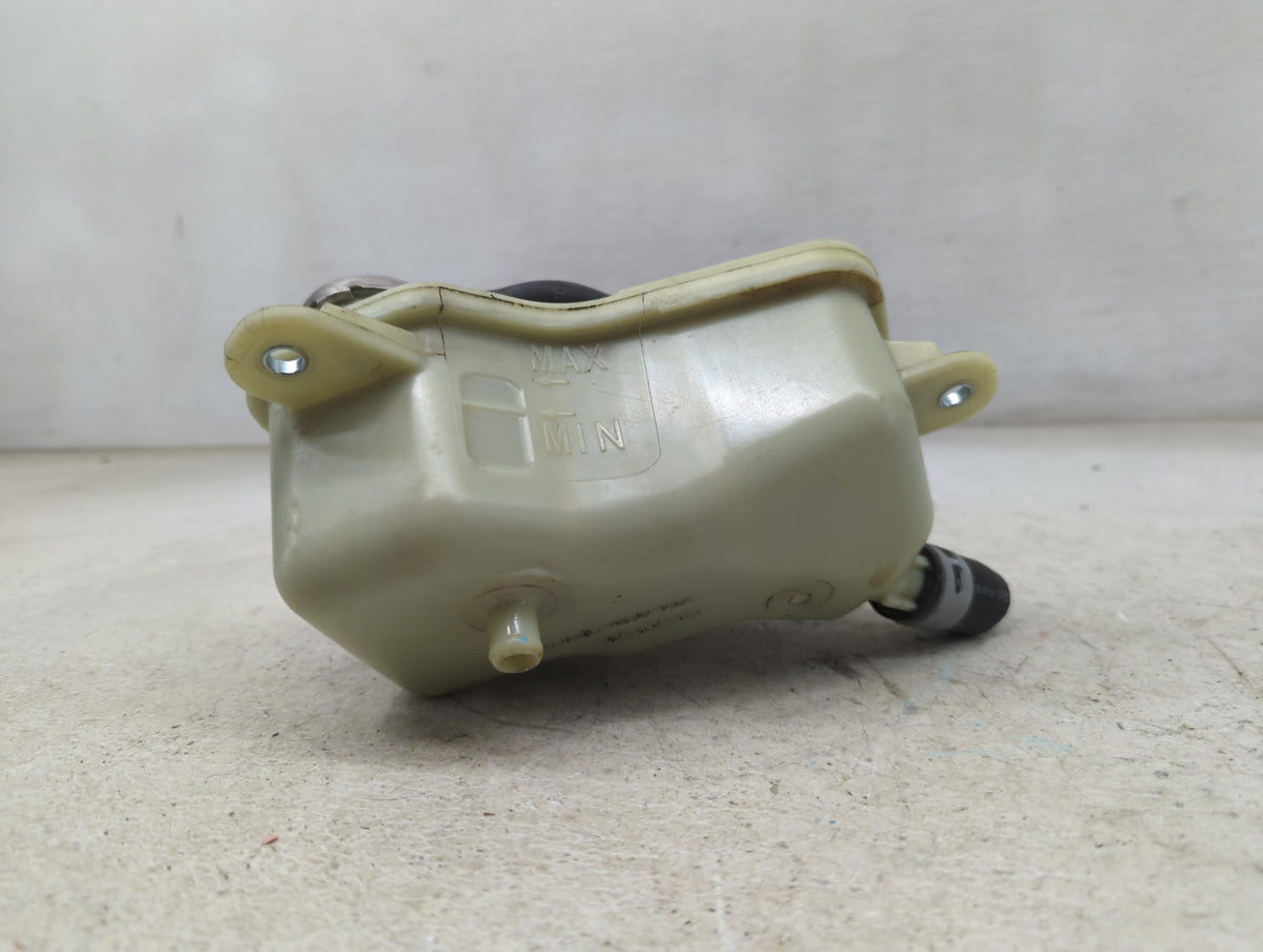 2017-2021 Honda Civic Radiator Coolant Overflow Expansion Tank Bottle 1465605 - Oemusedautoparts1.com