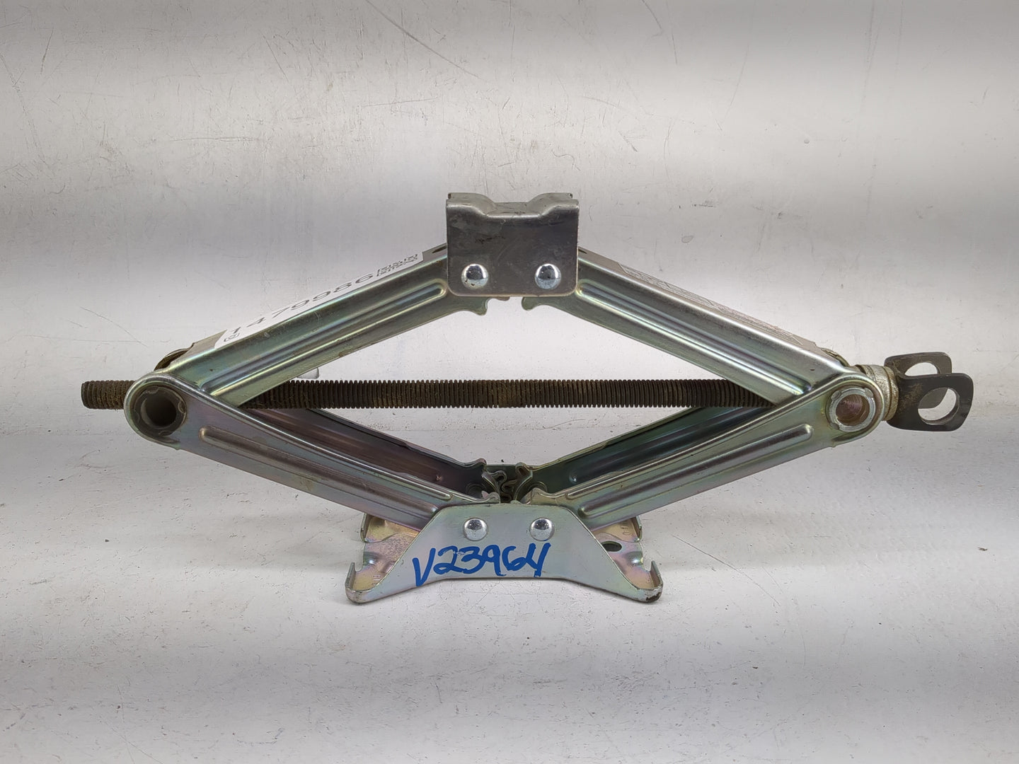 2021 Honda Civic Spare Scissor Car Jack - Oemusedautoparts1.com