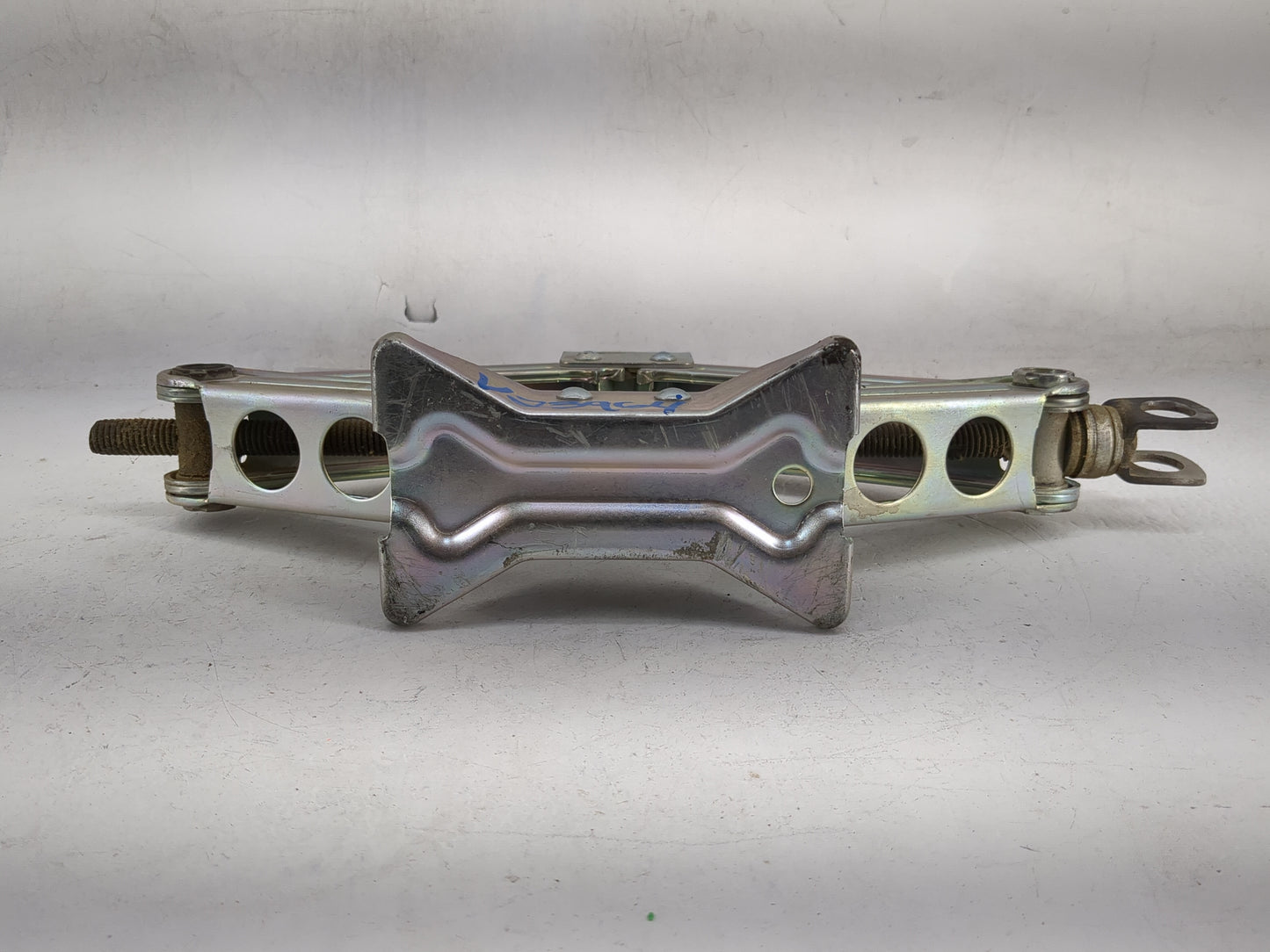 2021 Honda Civic Spare Scissor Car Jack - Oemusedautoparts1.com