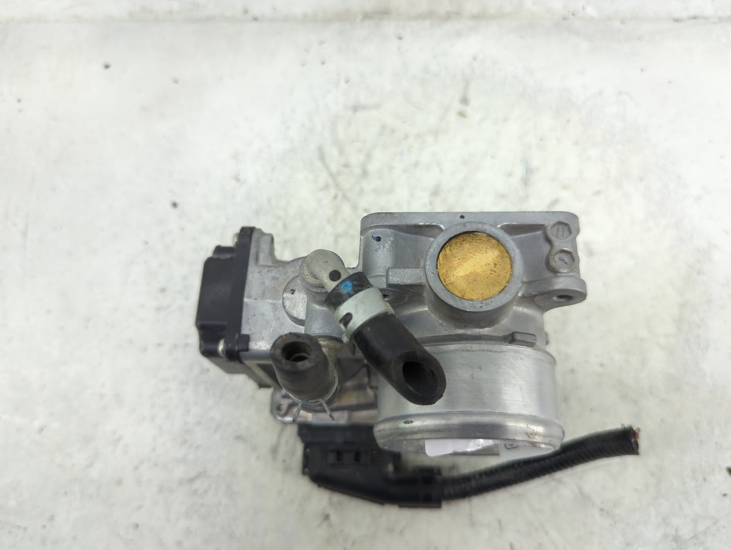 2016-2022 Honda Civic Throttle Body P/N:GMG9A M22851013702 Fits Fits 2016 2017 2018 2019 2020 2021 2022 OEM Used Auto Parts 
