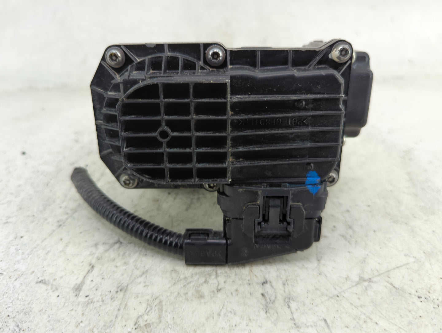 2016-2022 Honda Civic Throttle Body P/N:GMG9A M22851013702 Fits Fits 2016 2017 2018 2019 2020 2021 2022 OEM Used Auto Parts 