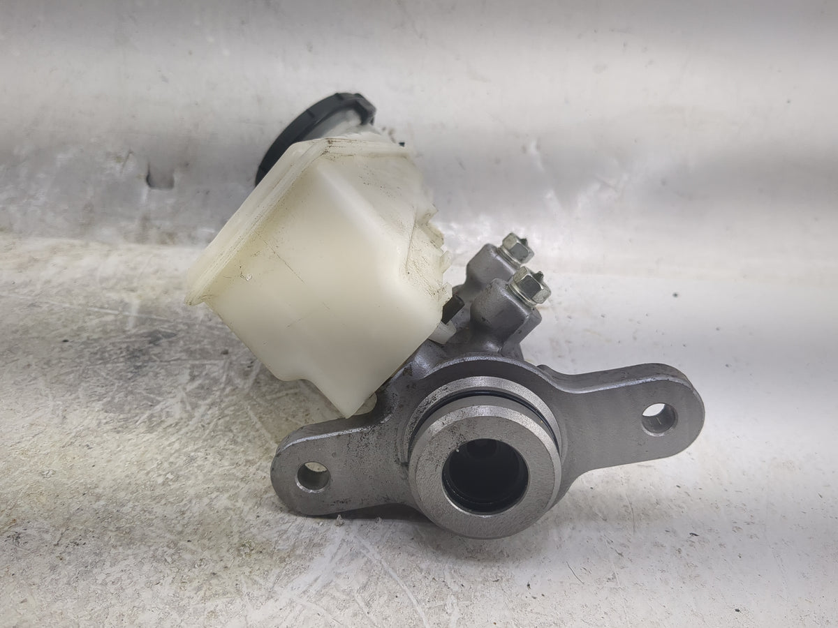 2016-2021 Honda Civic Brake Master Cylinder 1497021 - Oemusedautoparts1.com