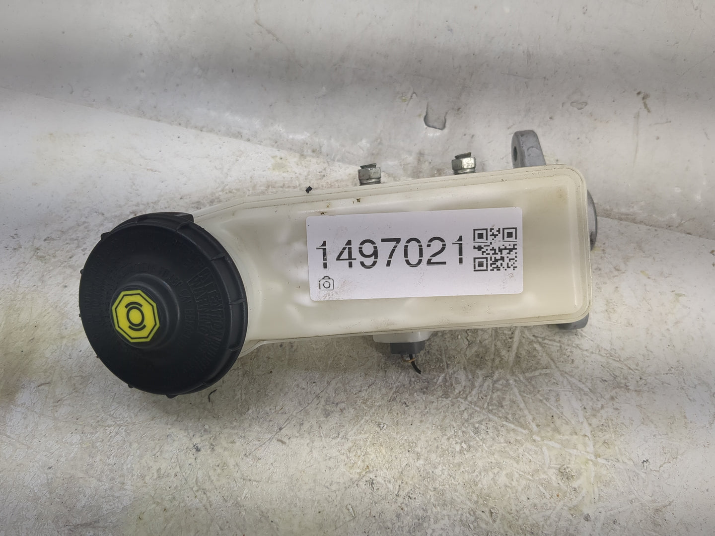 2016-2021 Honda Civic Brake Master Cylinder 1497021 - Oemusedautoparts1.com
