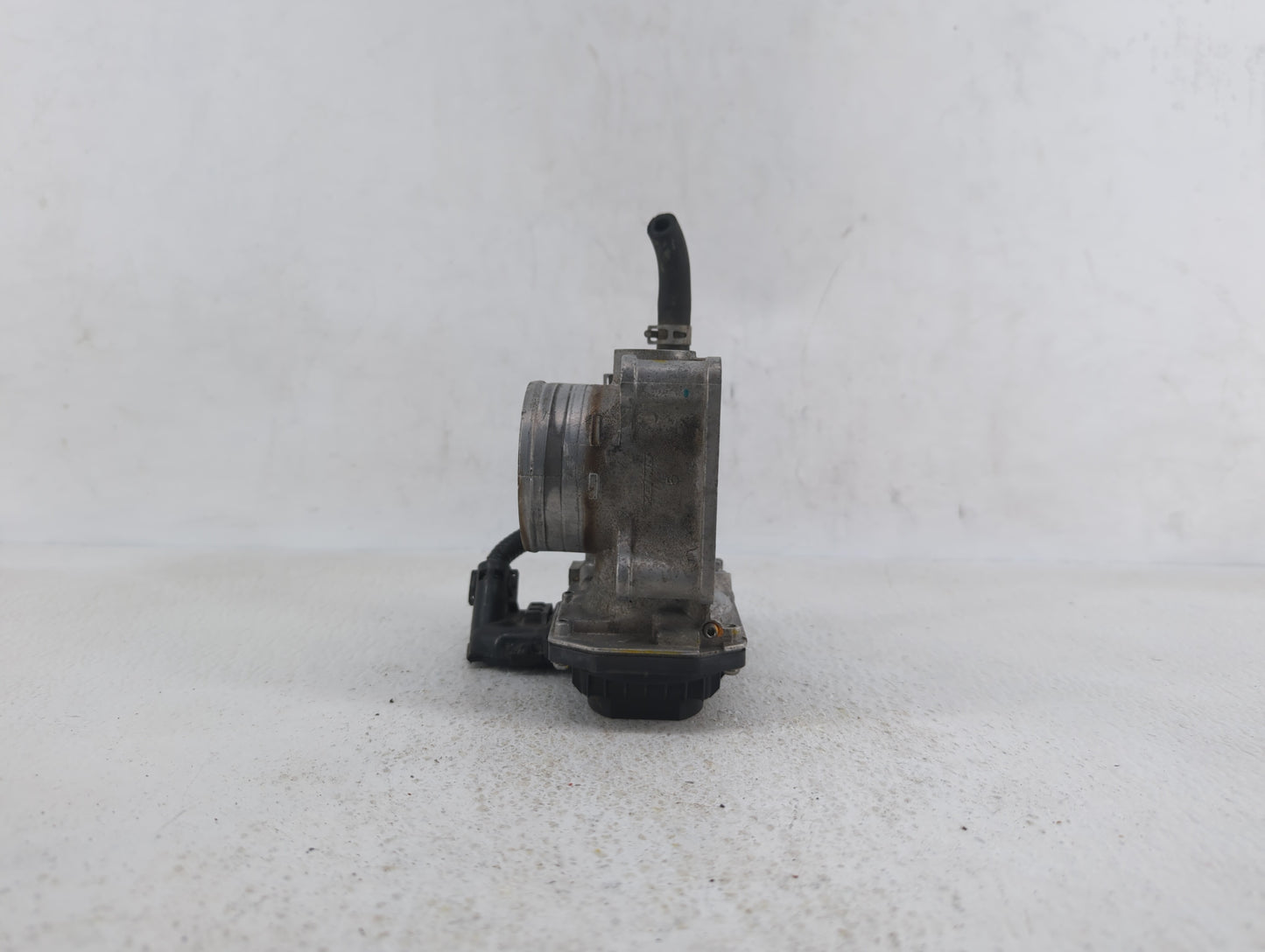 2016-2019 Honda Civic Throttle Body P/N:GMH1A Fits Fits 2016 2017 2018 2019 OEM Used Auto Parts - Oemusedautoparts1.com