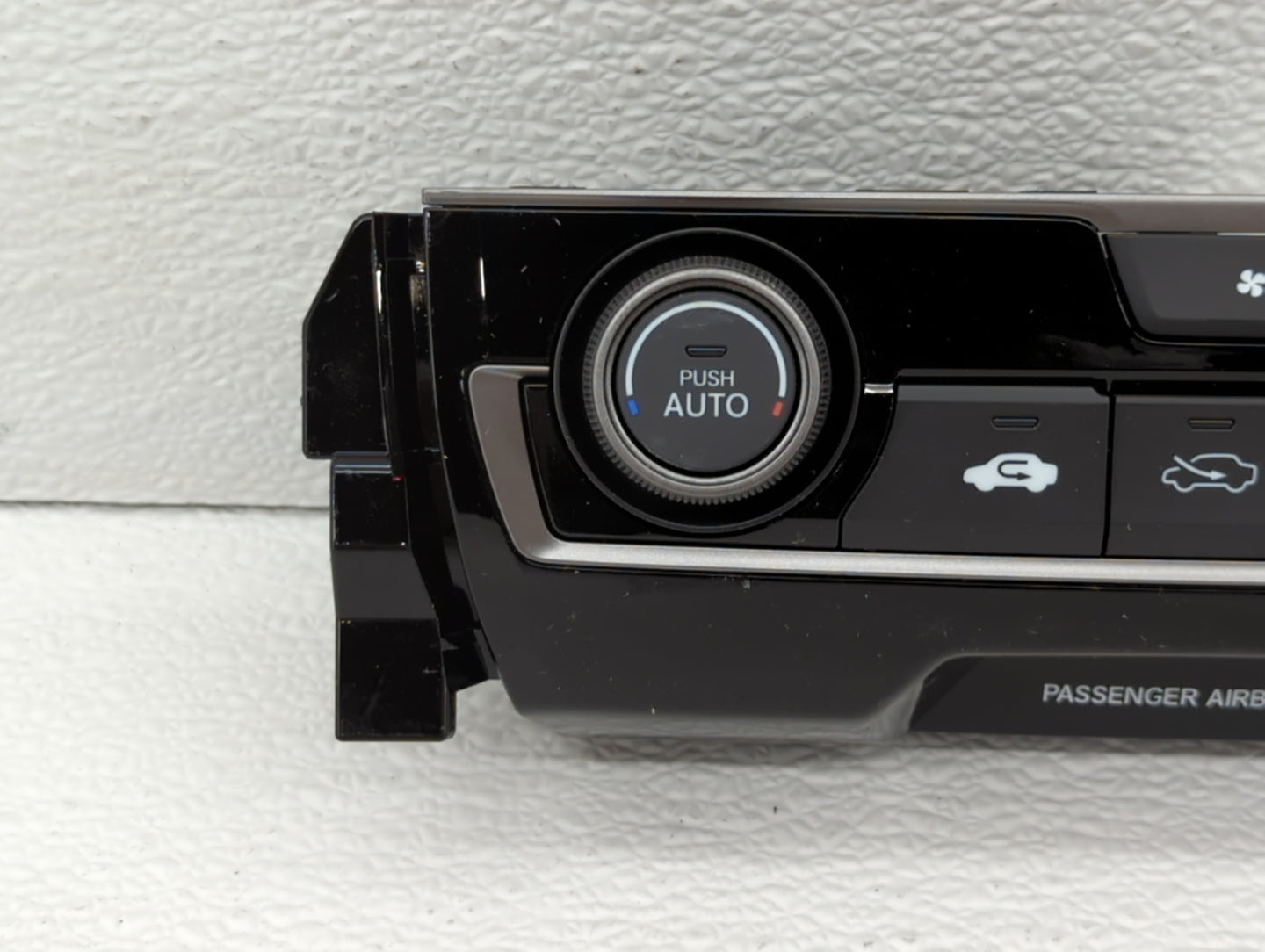 2016-2021 Honda Civic Climate Control Module Temperature AC/Heater Replacement P/N:79600-TBA-A332-M1 Fits OEM Used Auto Part