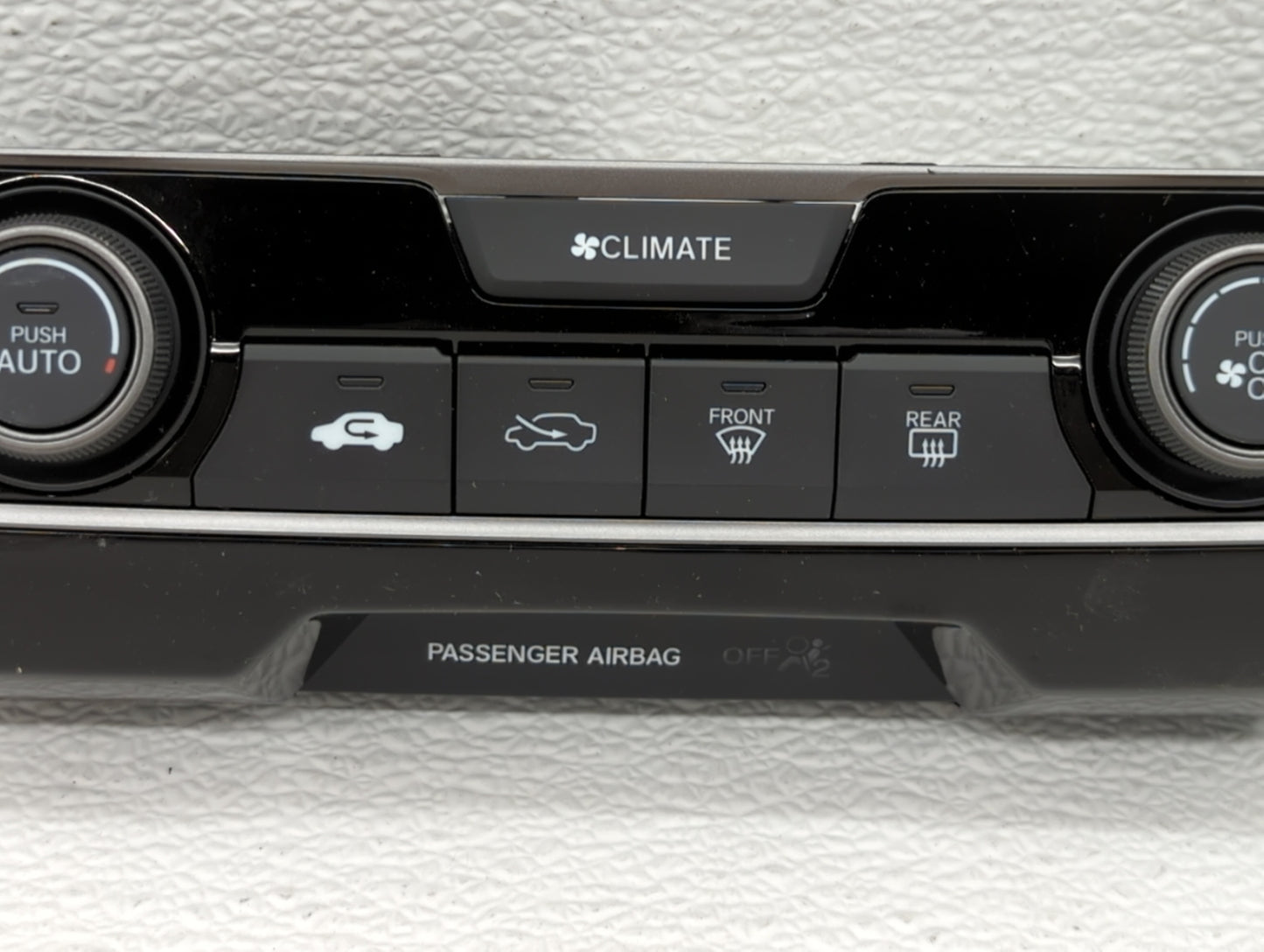 2016-2021 Honda Civic Climate Control Module Temperature AC/Heater Replacement P/N:79600-TBA-A332-M1 Fits OEM Used Auto Part