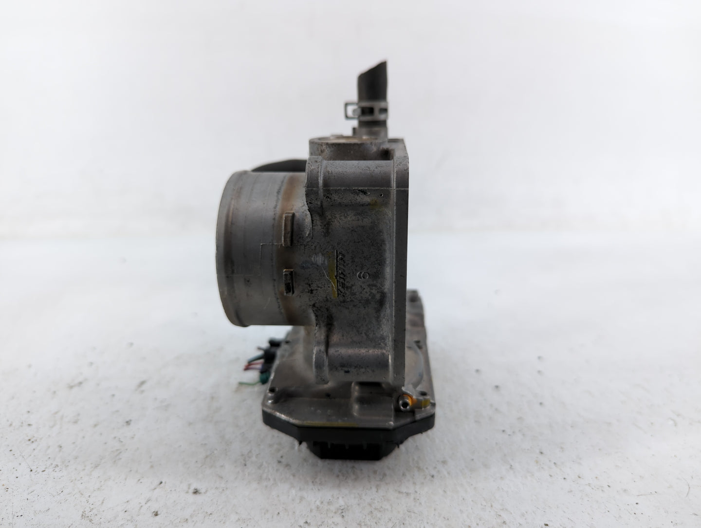 2016-2022 Honda Civic Throttle Body P/N:GMH1A Fits Fits 2016 2017 2018 2019 2020 2021 2022 OEM Used Auto Parts - Oemusedauto
