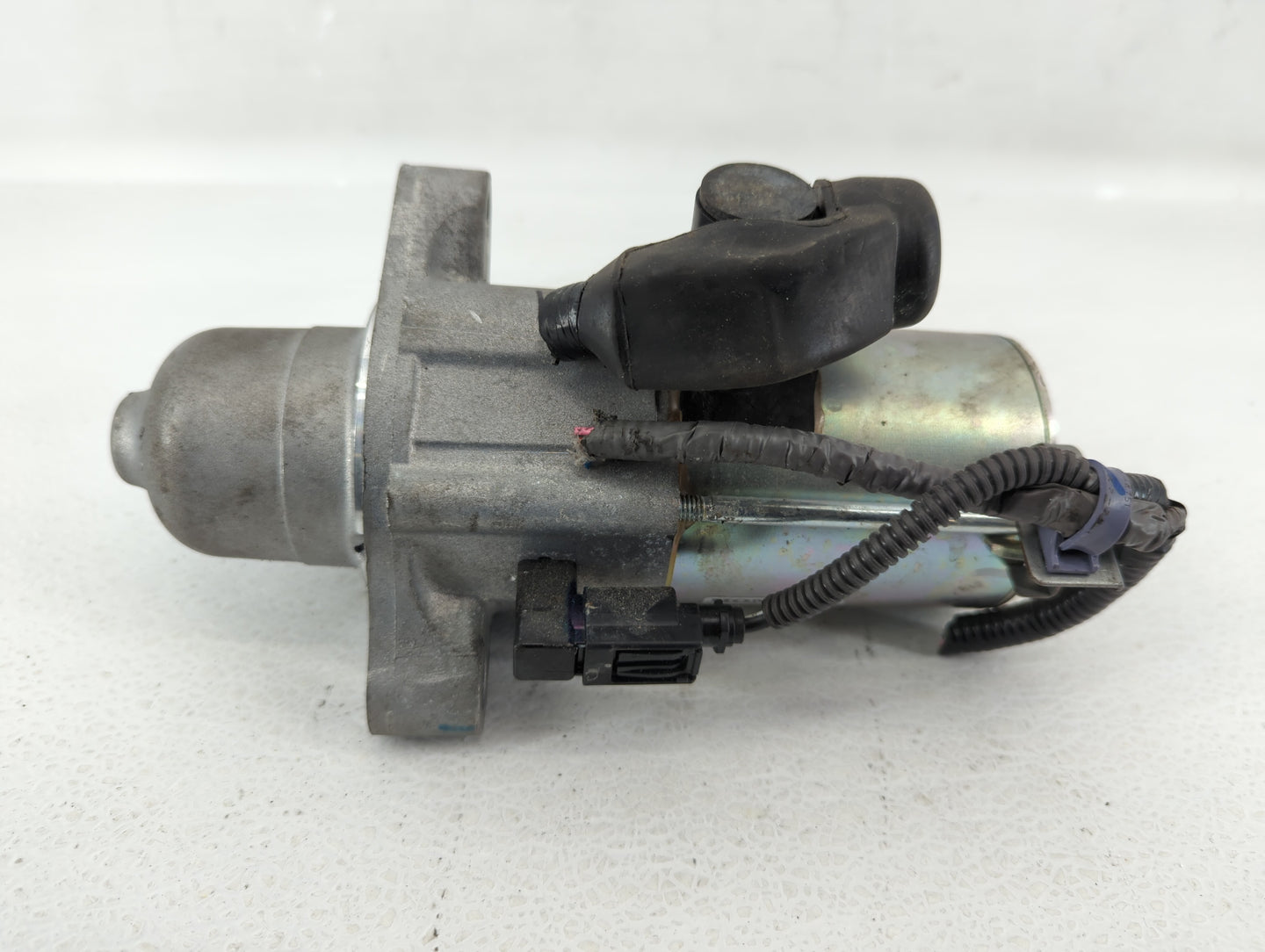 2016-2017 Honda Civic Car Starter Motor Solenoid OEM P/N:SM-75020 Fits Fits 2016 2017 2020 OEM Used Auto Parts - Oemusedauto