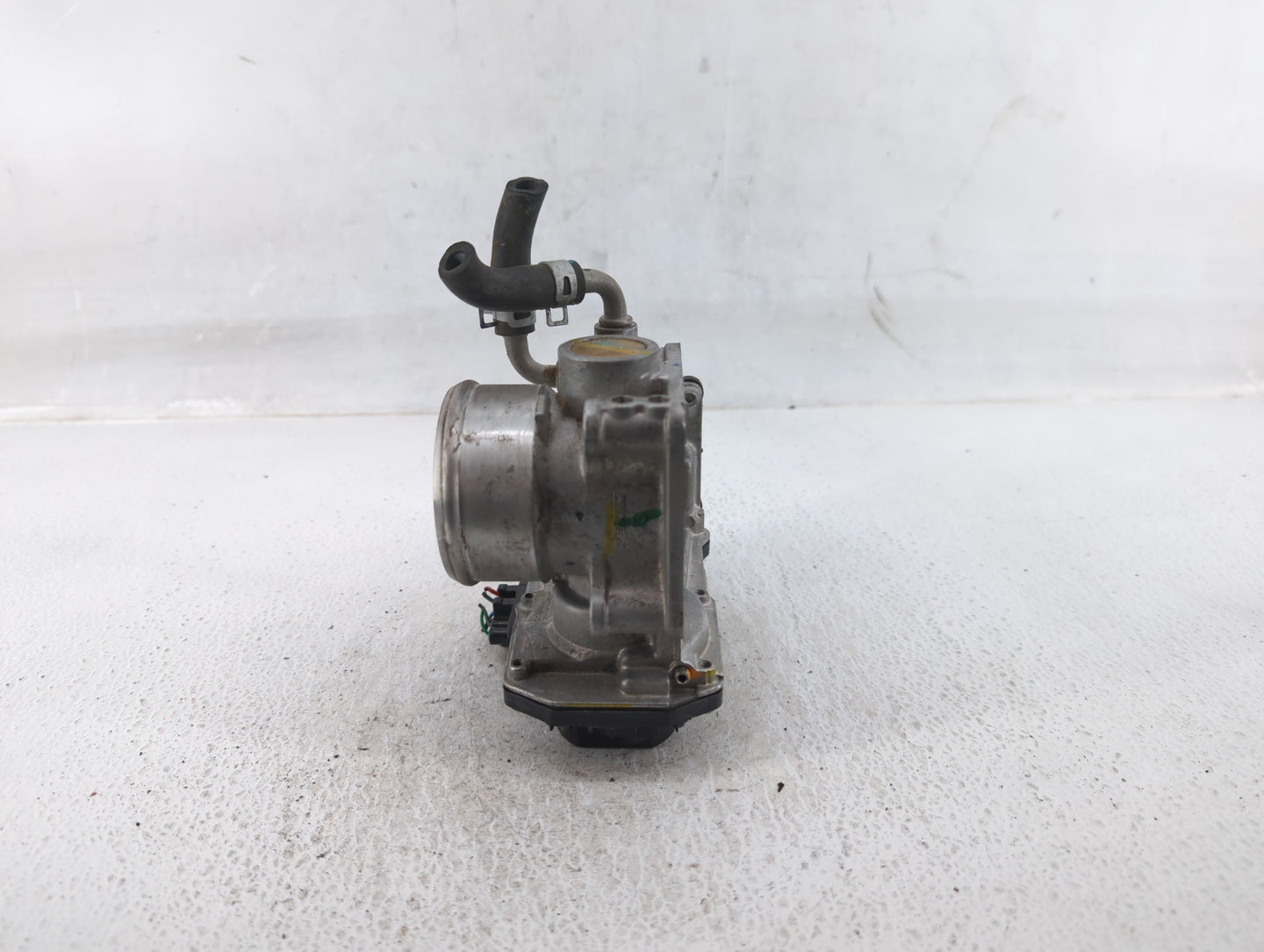 2016-2022 Honda Civic Throttle Body P/N:M22850323863 Fits Fits 2016 2017 2018 2019 2020 2021 2022 OEM Used Auto Parts - Oemu