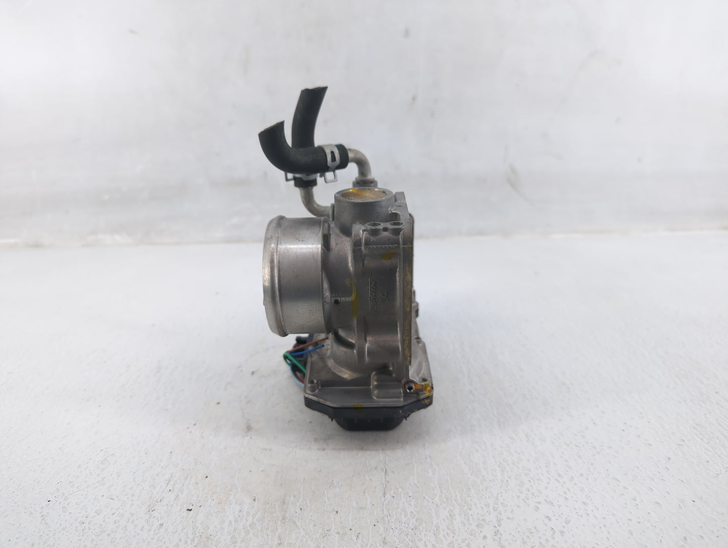 2016-2022 Honda Civic Throttle Body P/N:GMG9A M01110 Fits Fits 2016 2017 2018 2019 2020 2021 2022 OEM Used Auto Parts - Oemu