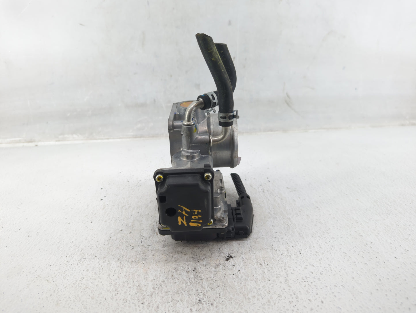 2016-2022 Honda Civic Throttle Body P/N:GMG9A Fits Fits 2016 2017 2018 2019 2020 2021 2022 OEM Used Auto Parts - Oemusedauto