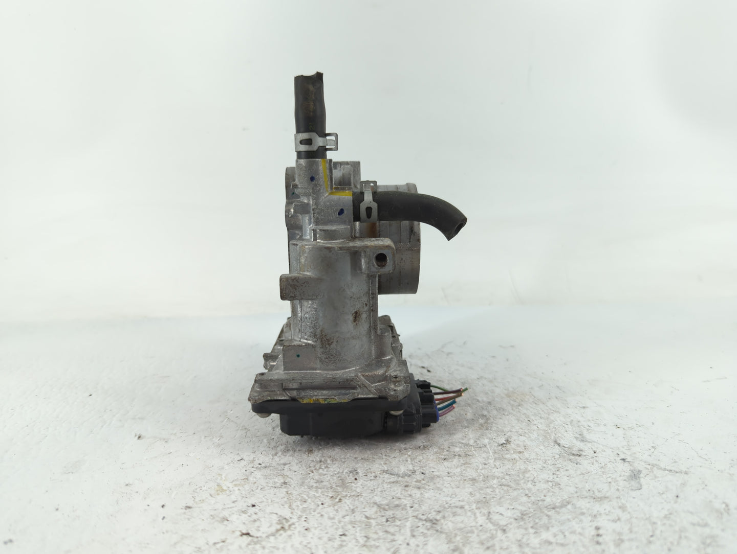 2016-2022 Honda Civic Throttle Body P/N:369729 M101211, GMH1A Fits Fits 2016 2017 2018 2019 2020 2021 2022 OEM Used Auto Par