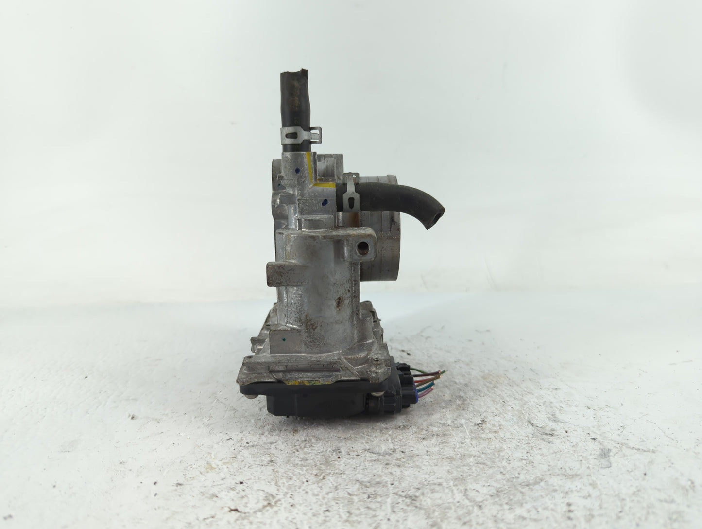 2016-2022 Honda Civic Throttle Body P/N:369729 M101211, GMH1A Fits Fits 2016 2017 2018 2019 2020 2021 2022 OEM Used Auto Par