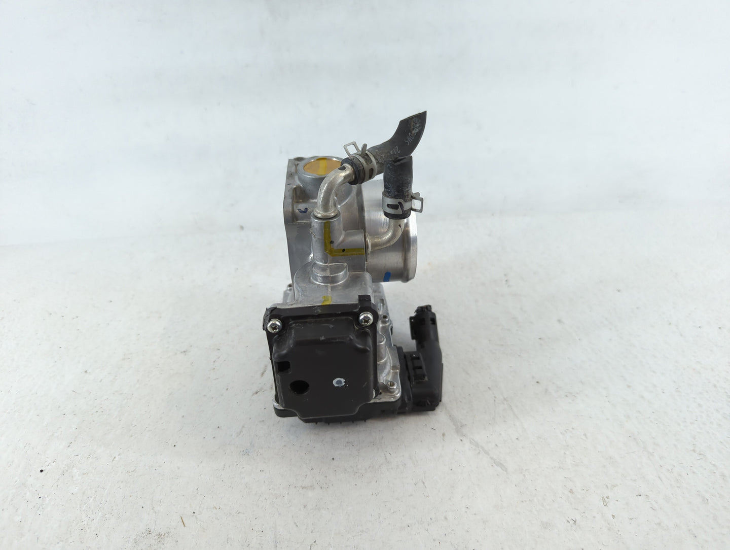 2016-2022 Honda Civic Throttle Body P/N:M22852077622 GMG9A Fits Fits 2016 2017 2018 2019 2020 2021 2022 OEM Used Auto Parts 