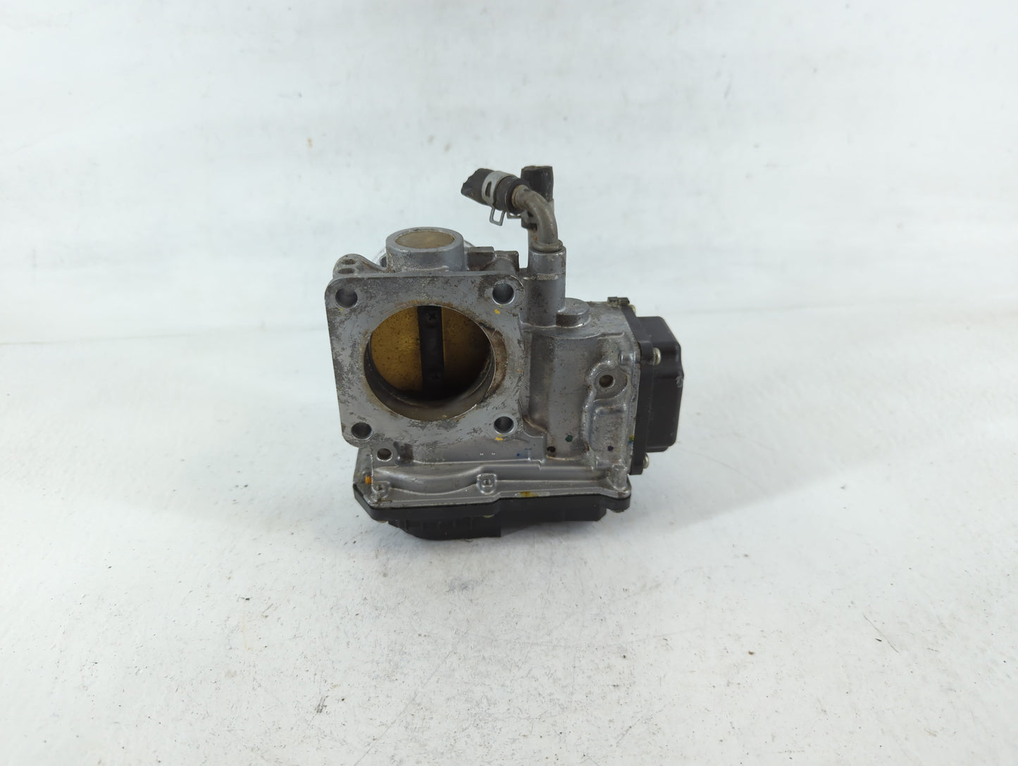 2016-2022 Honda Civic Throttle Body P/N:126556 GMG9A Fits Fits 2016 2017 2018 2019 2020 2021 2022 OEM Used Auto Parts - Oemu