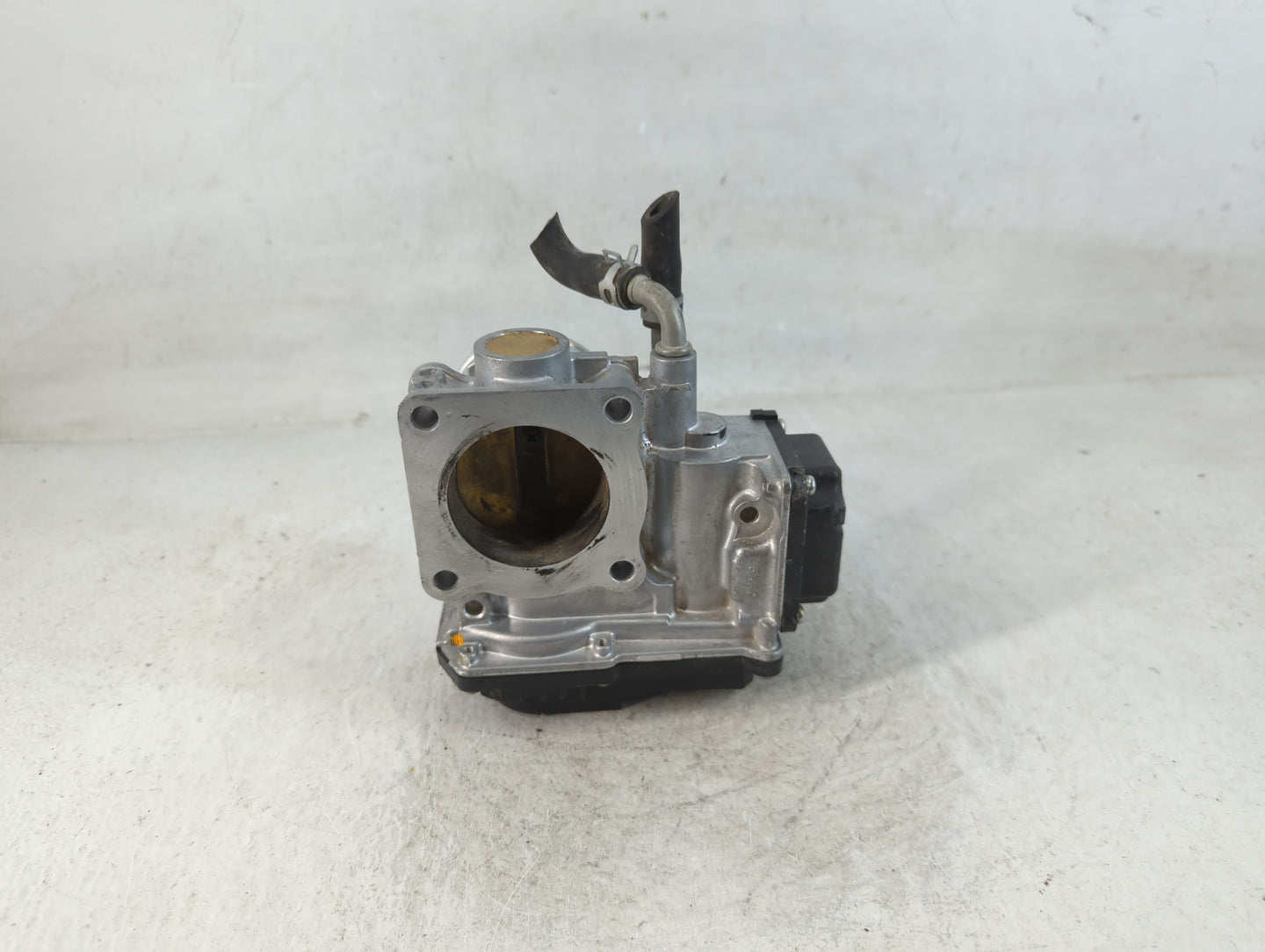 2016-2022 Honda Civic Throttle Body P/N:M22851078309 GMG9A Fits Fits 2016 2017 2018 2019 2020 2021 2022 OEM Used Auto Parts 