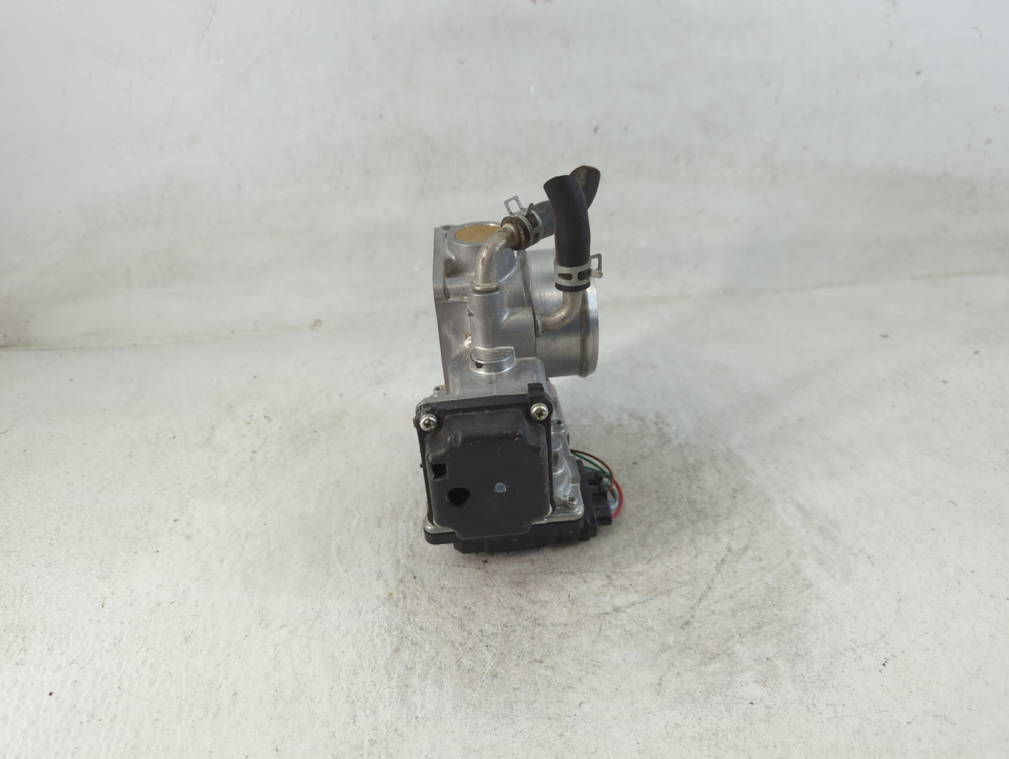 2016-2022 Honda Civic Throttle Body P/N:M22851078309 GMG9A Fits Fits 2016 2017 2018 2019 2020 2021 2022 OEM Used Auto Parts 